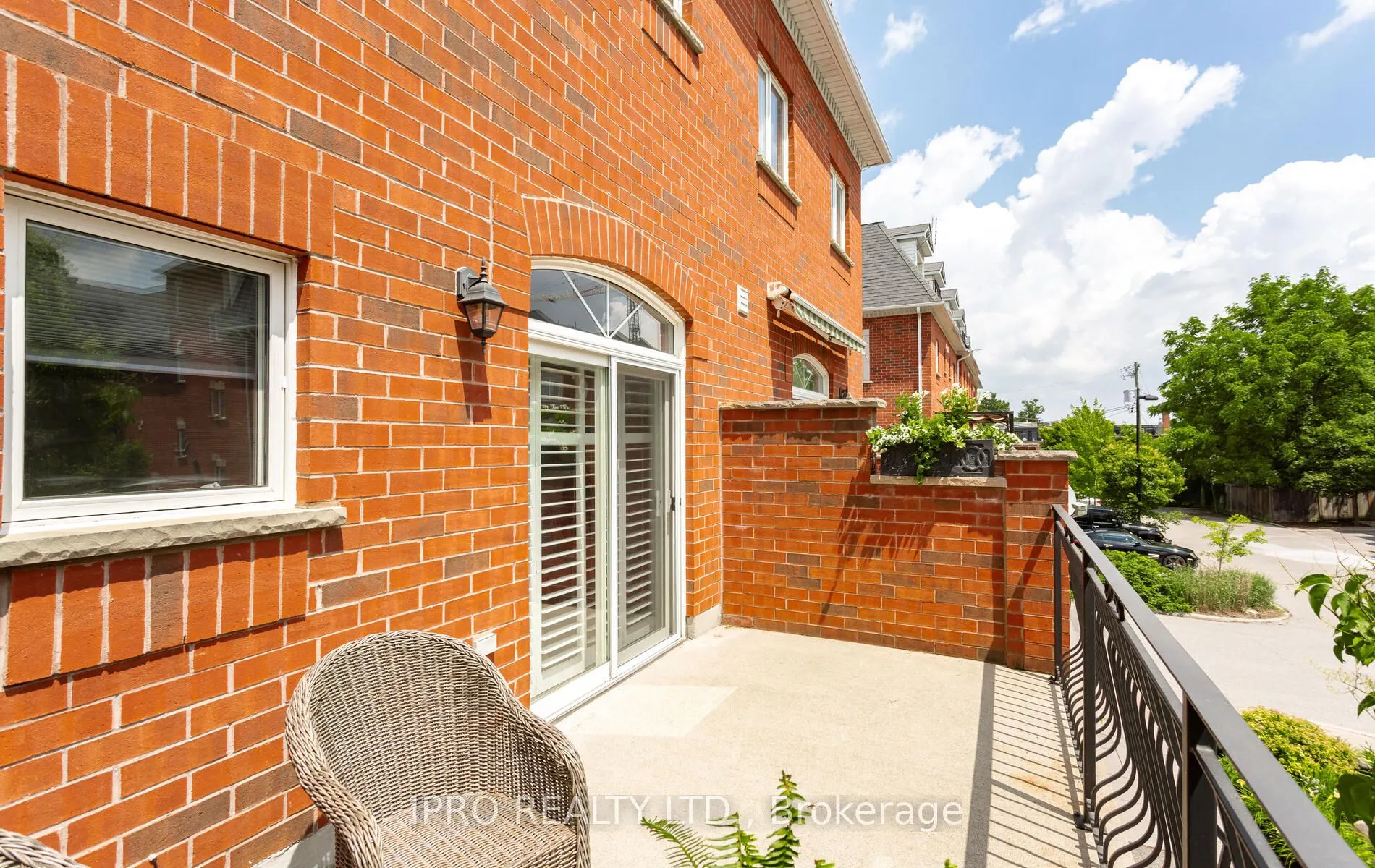 11B James Street