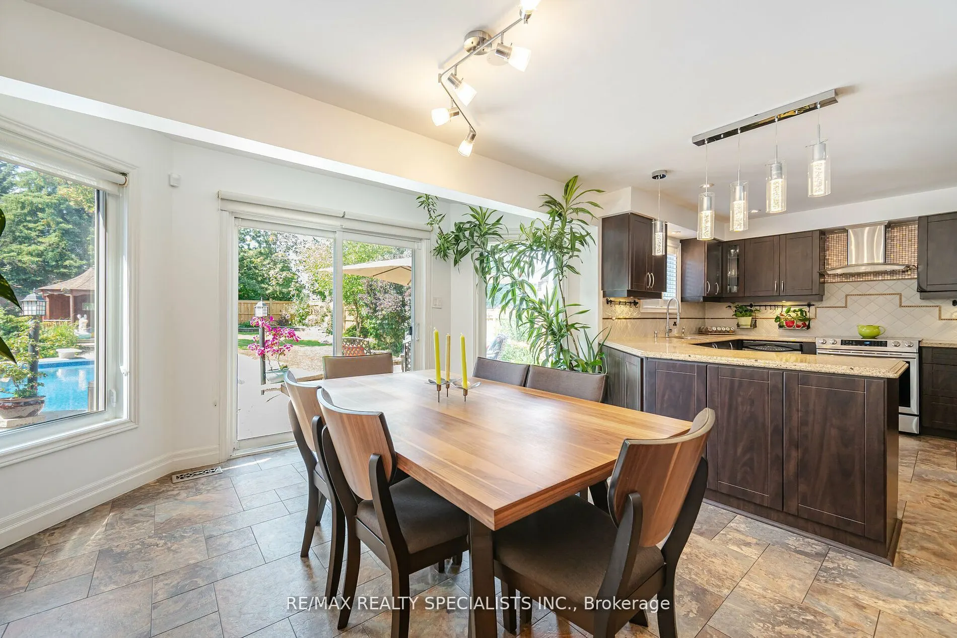 6576 Miller's Grove