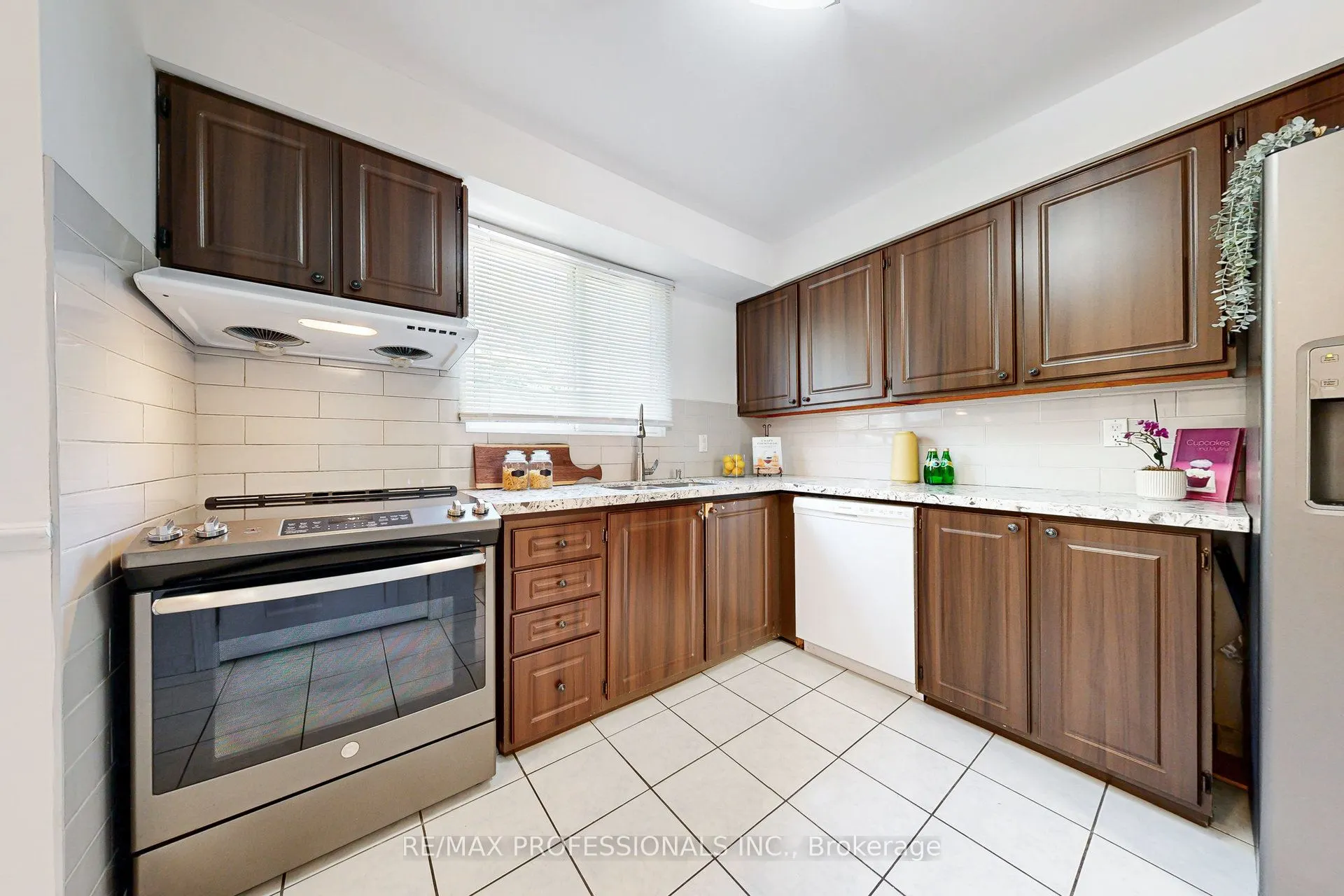 1485 Gulleden Drive, #13