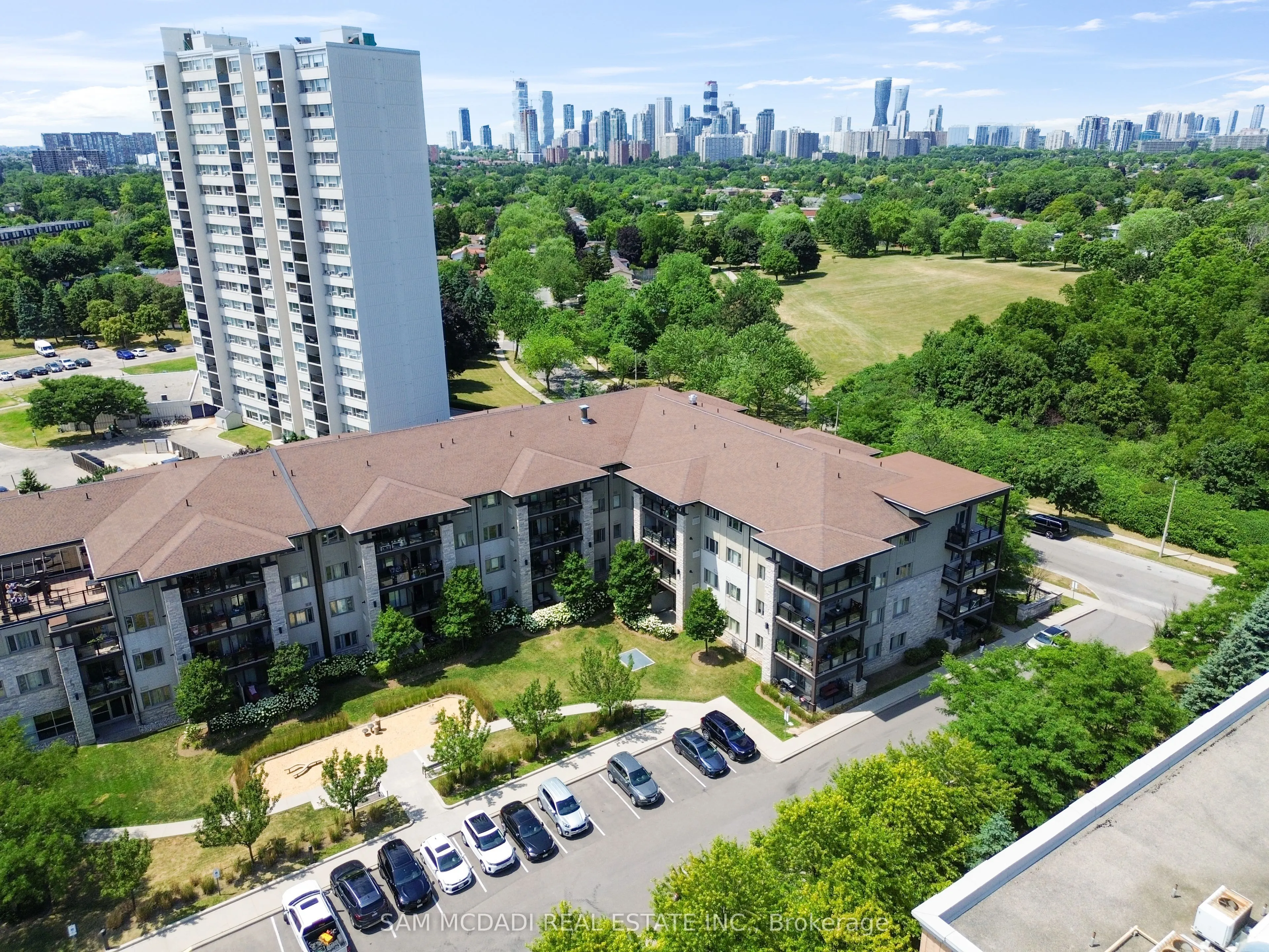 570 Lolita Gardens, #131