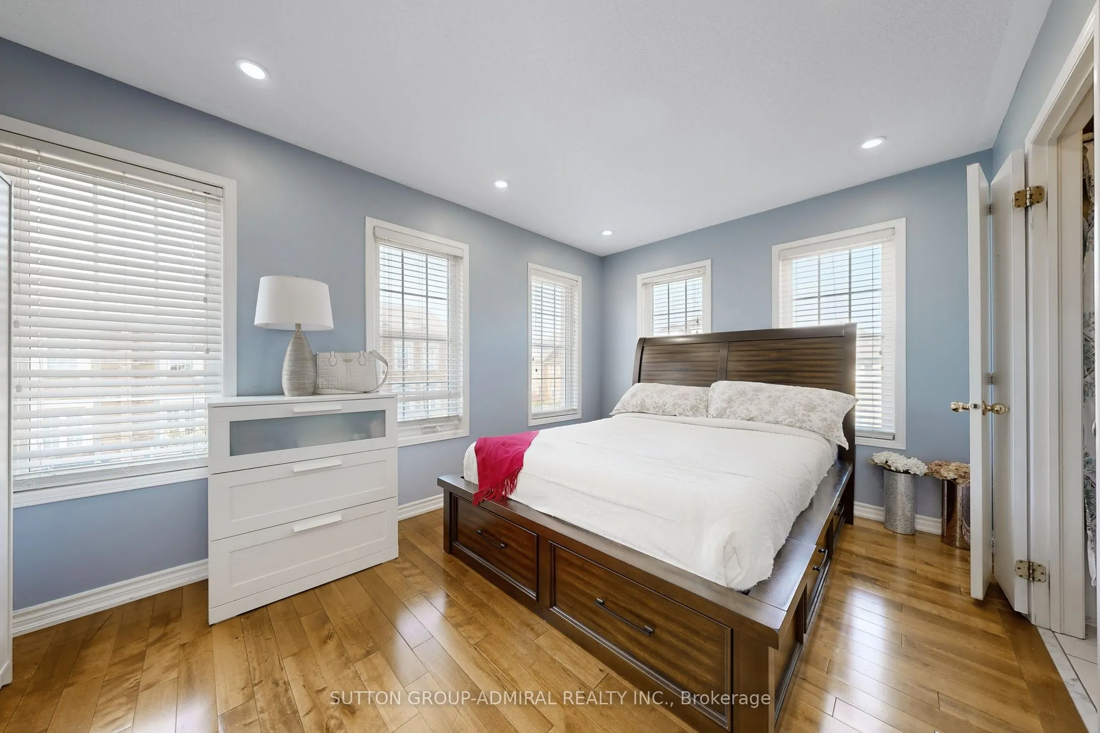 50 Jim Baird Mews