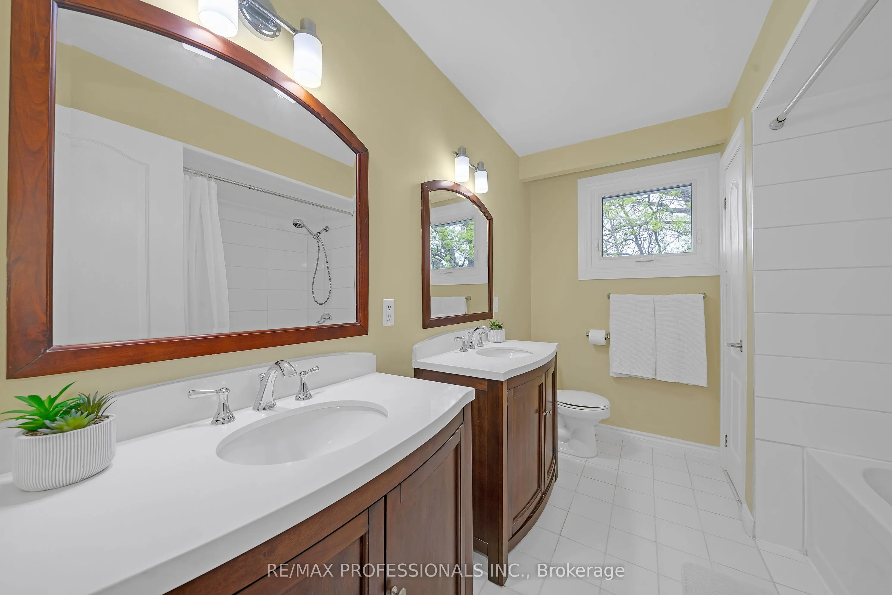 3561 Haven Glenn