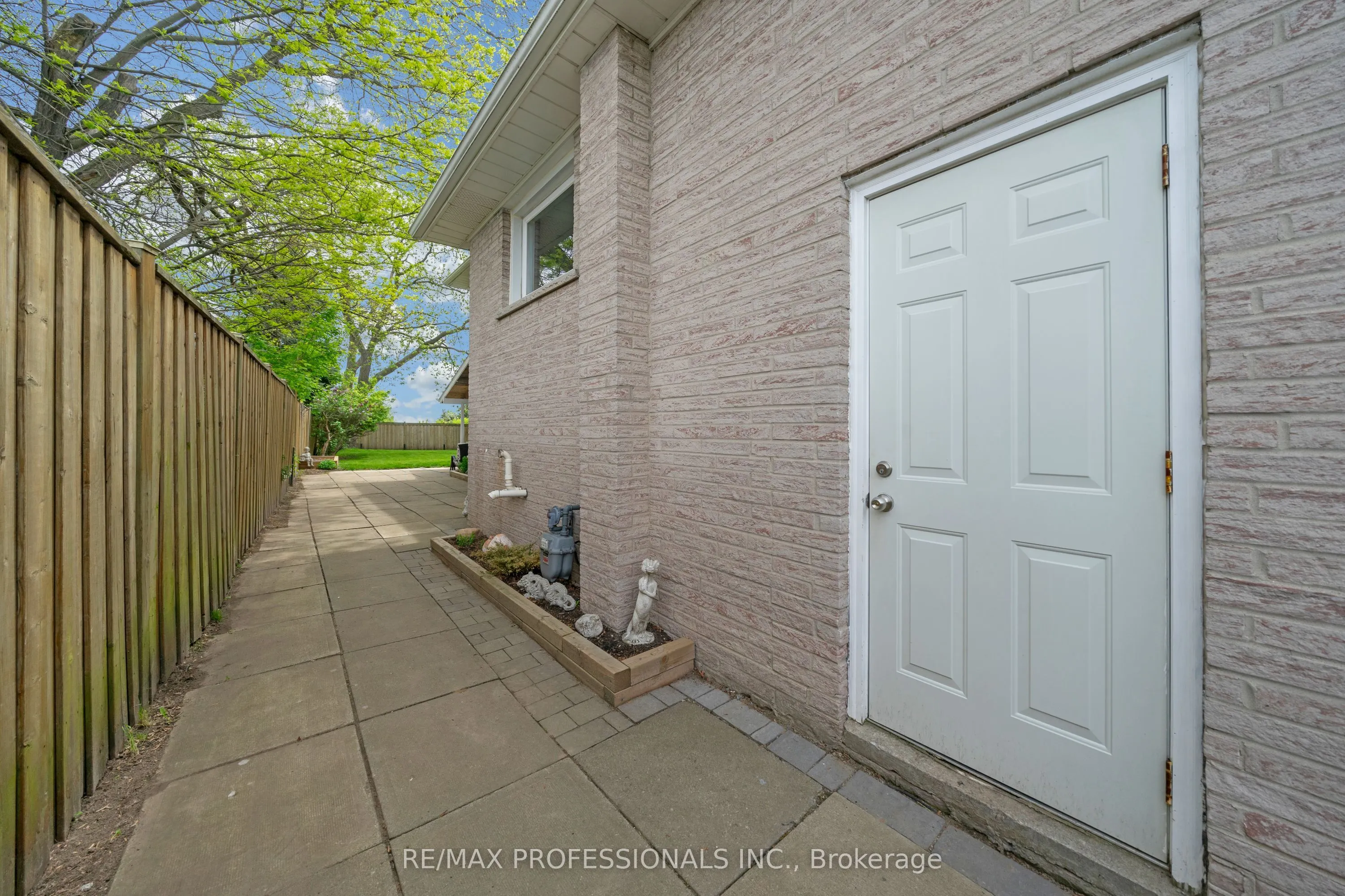 3561 Haven Glenn