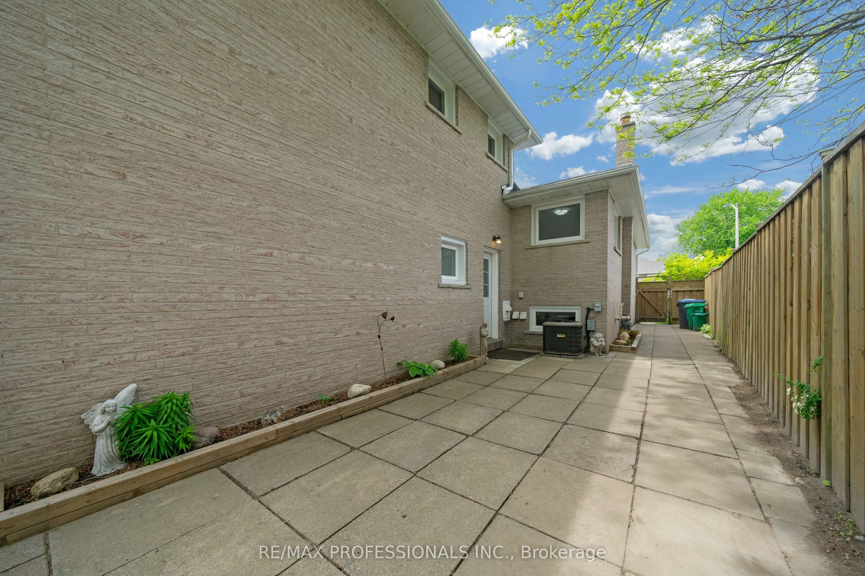3561 Haven Glenn