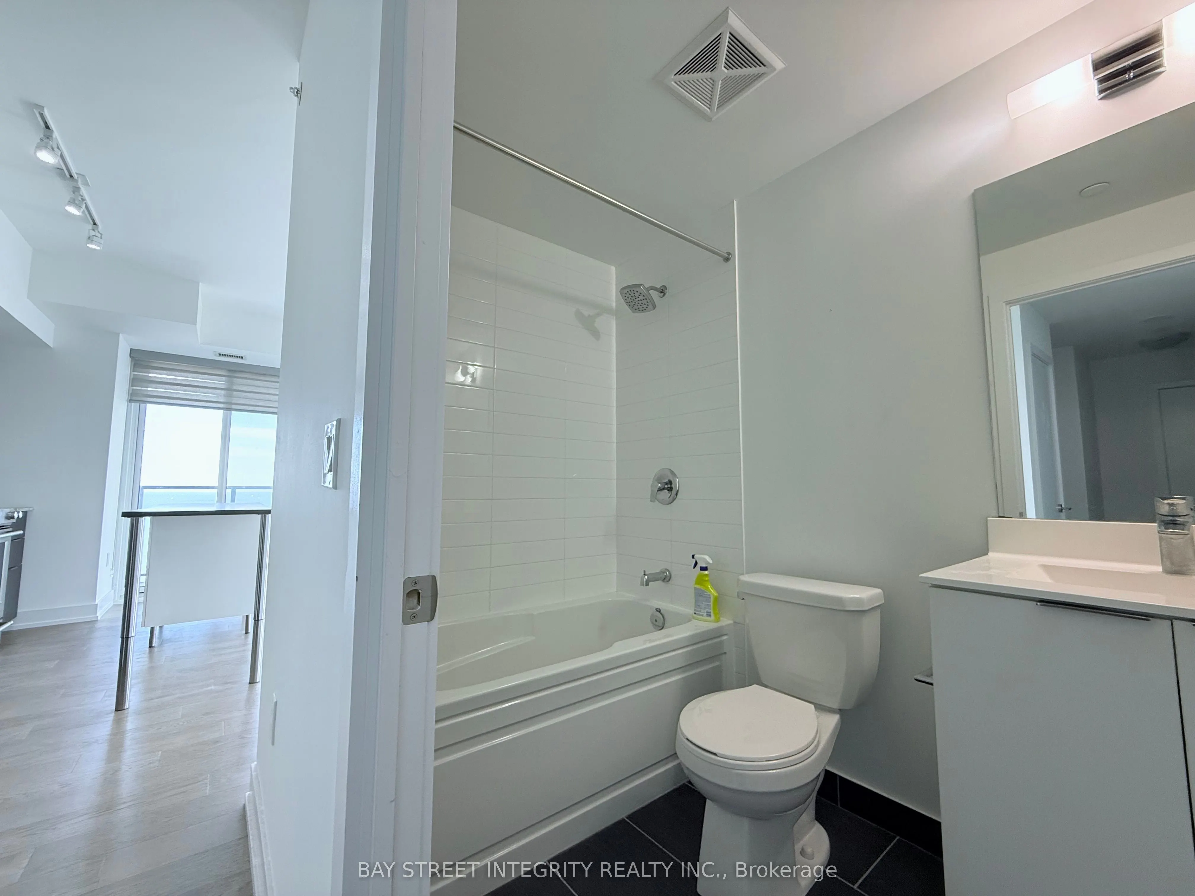 30 Shore Breeze Drive, #2418