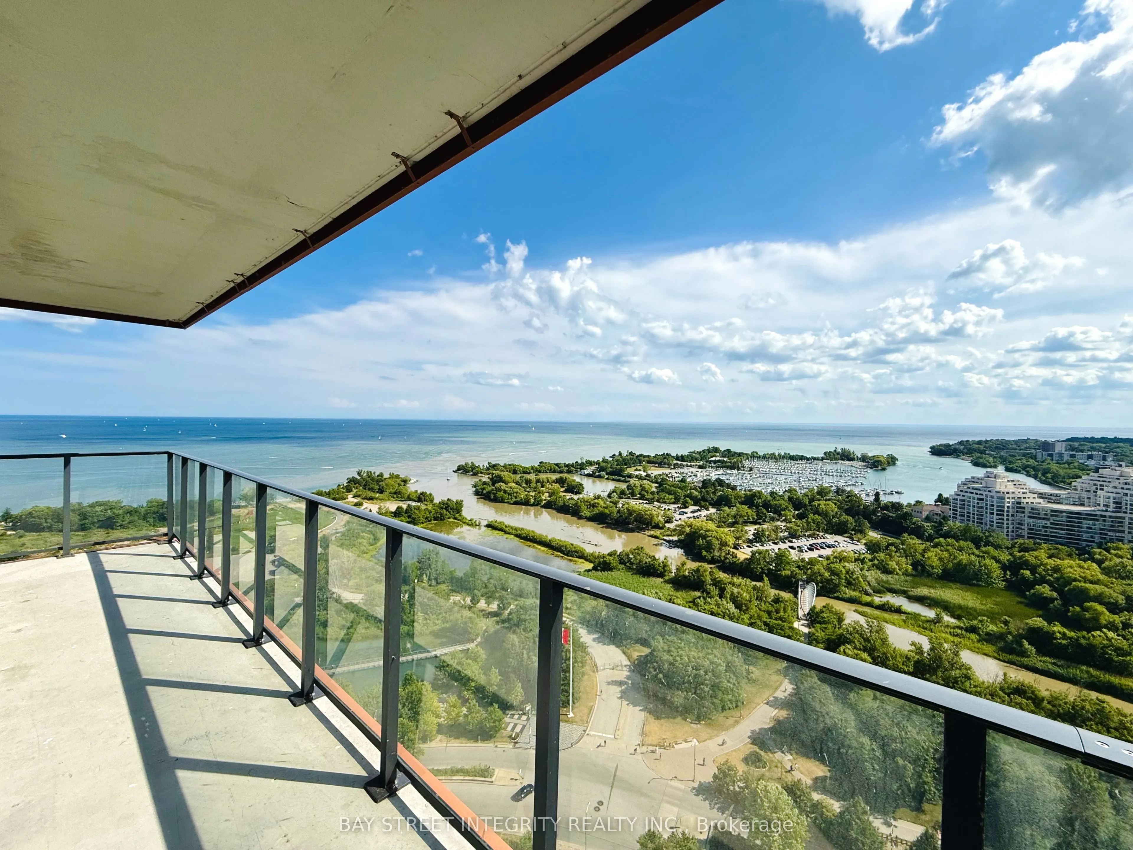 30 Shore Breeze Drive, #2418
