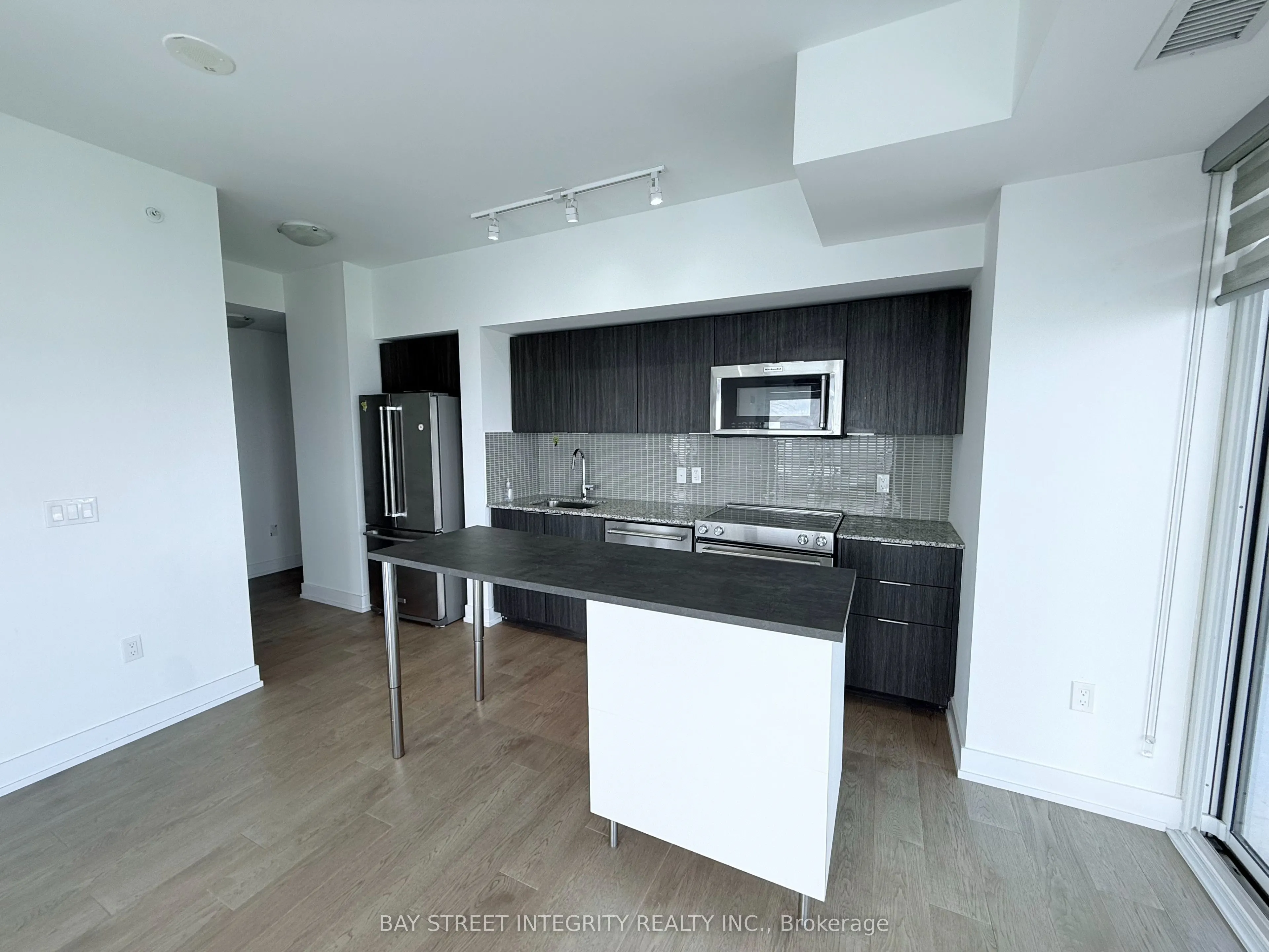 30 Shore Breeze Drive, #2418