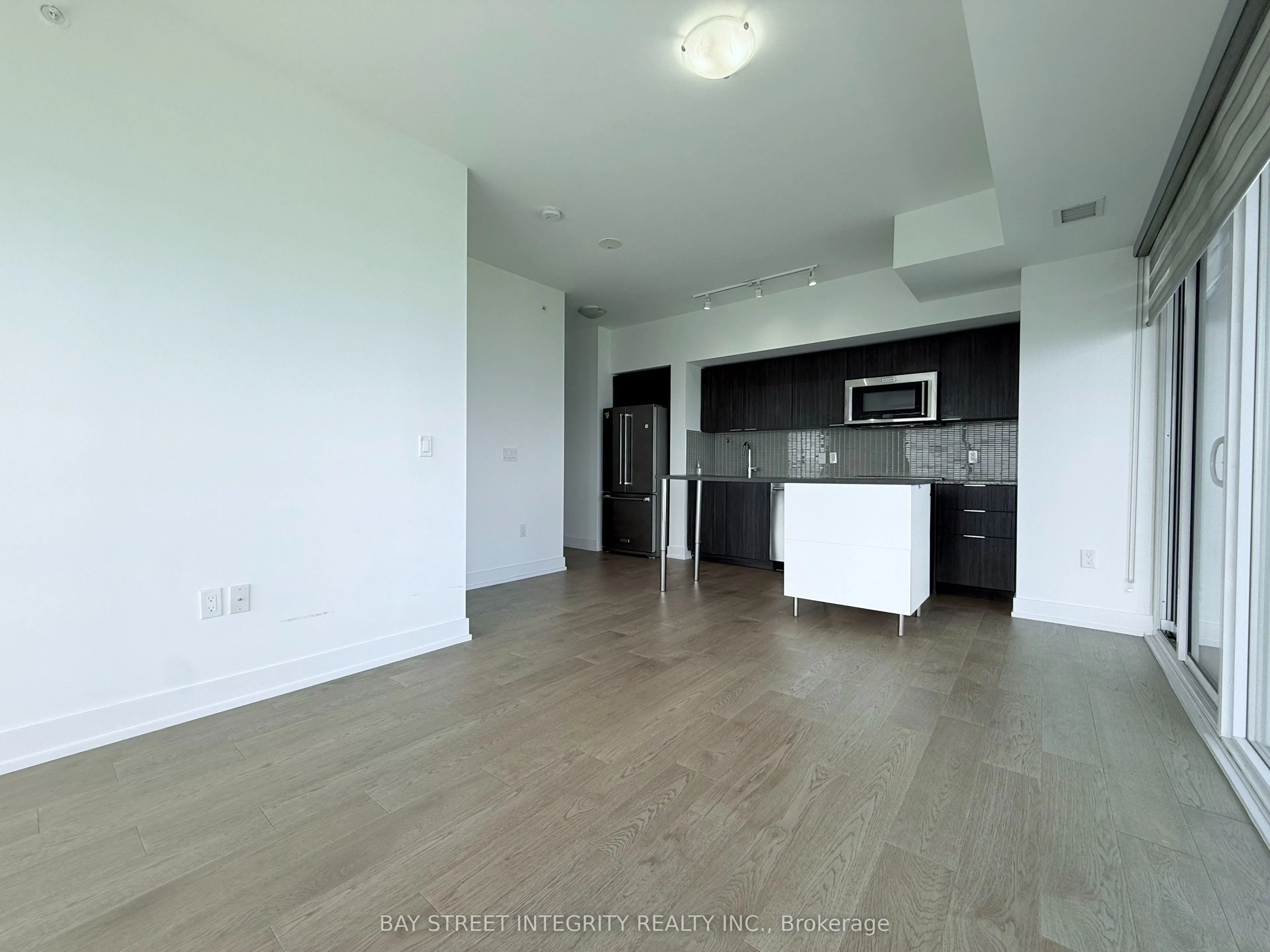 30 Shore Breeze Drive, #2418