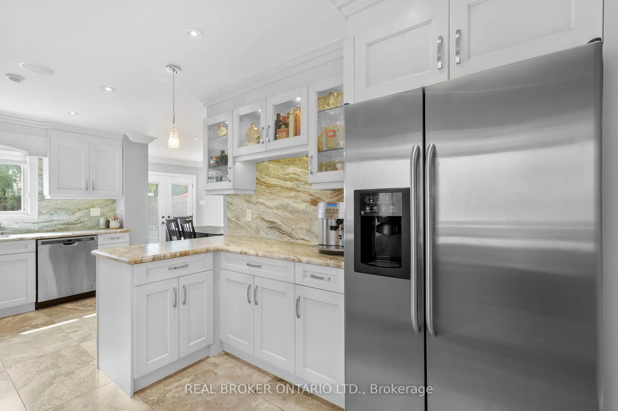 11 Fountainbridge Drive