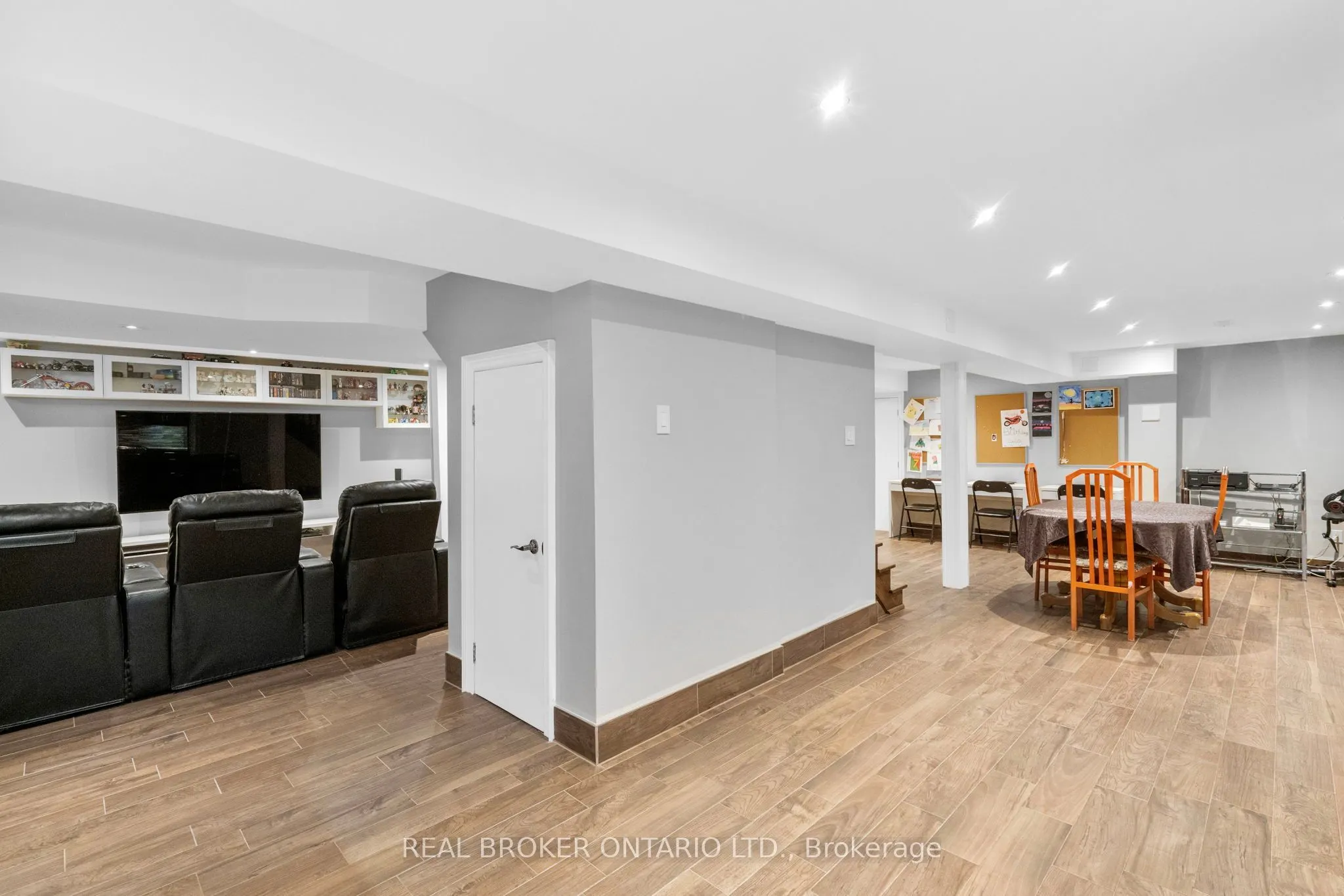 11 Fountainbridge Drive