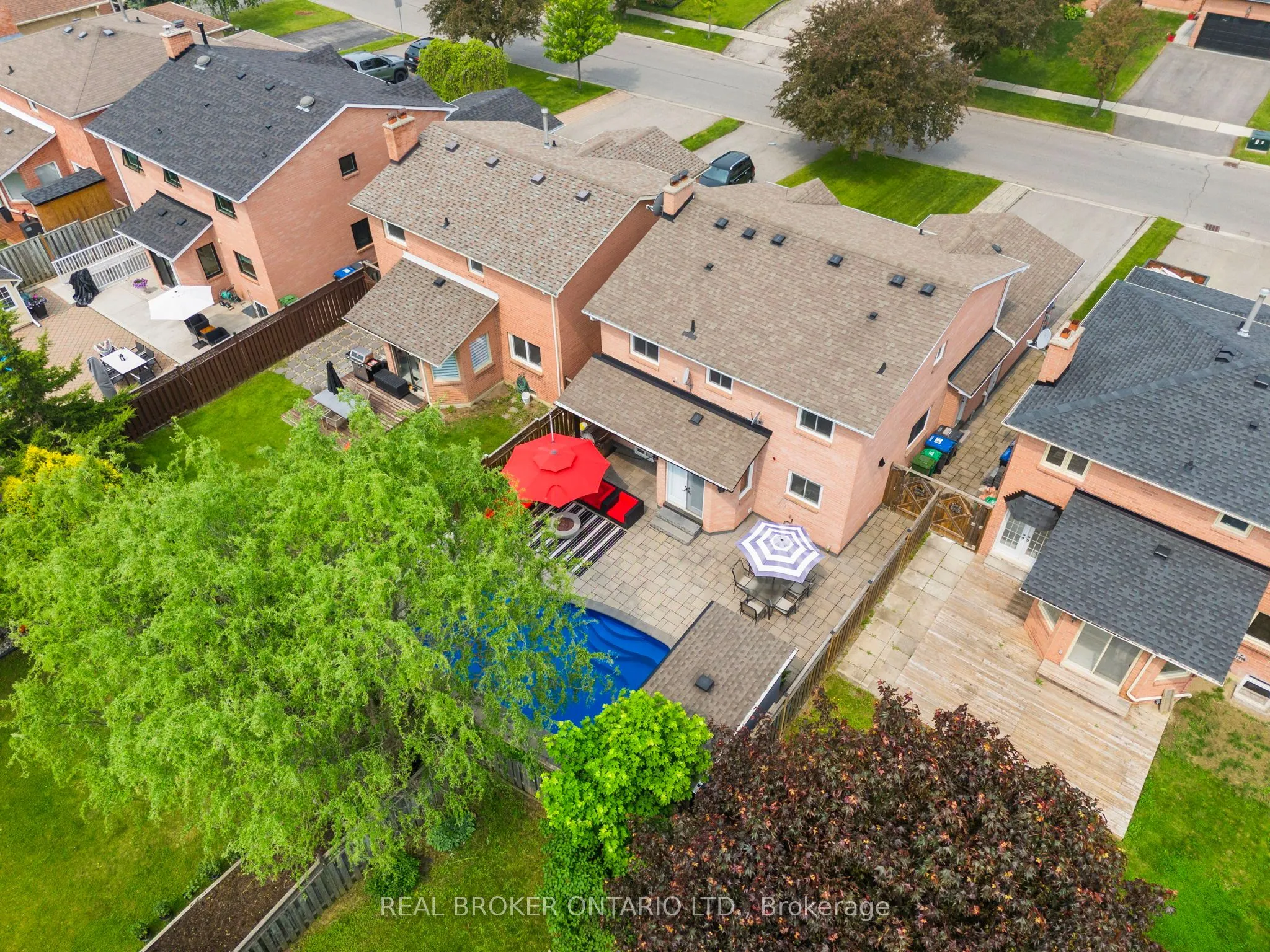 11 Fountainbridge Drive