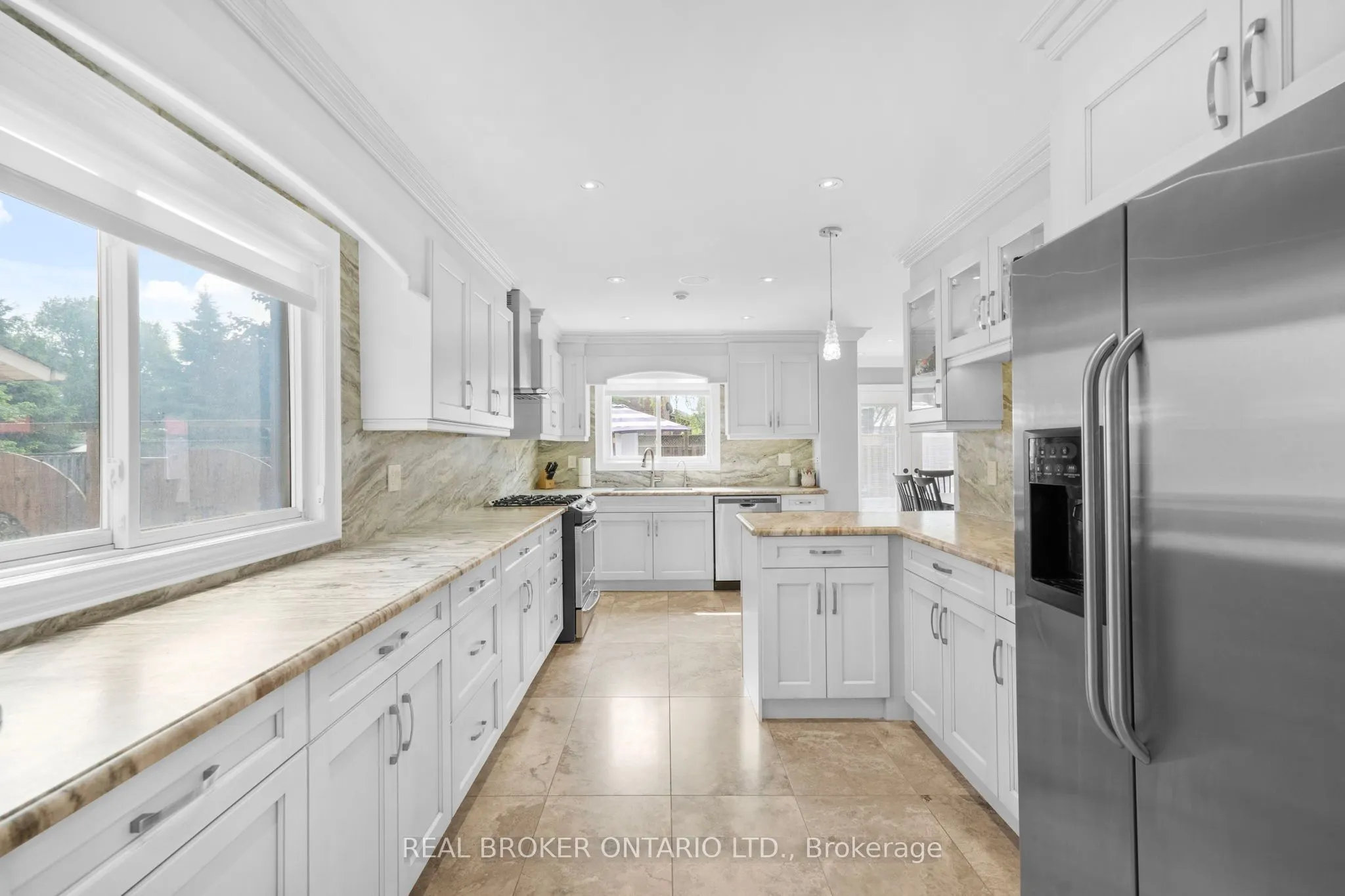 11 Fountainbridge Drive