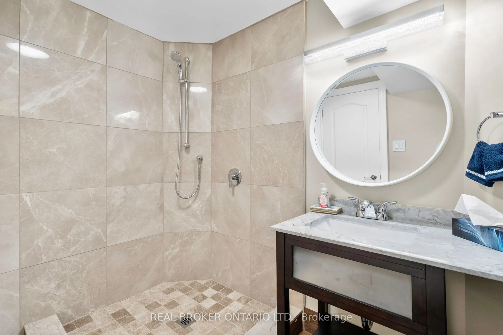 11 Fountainbridge Drive
