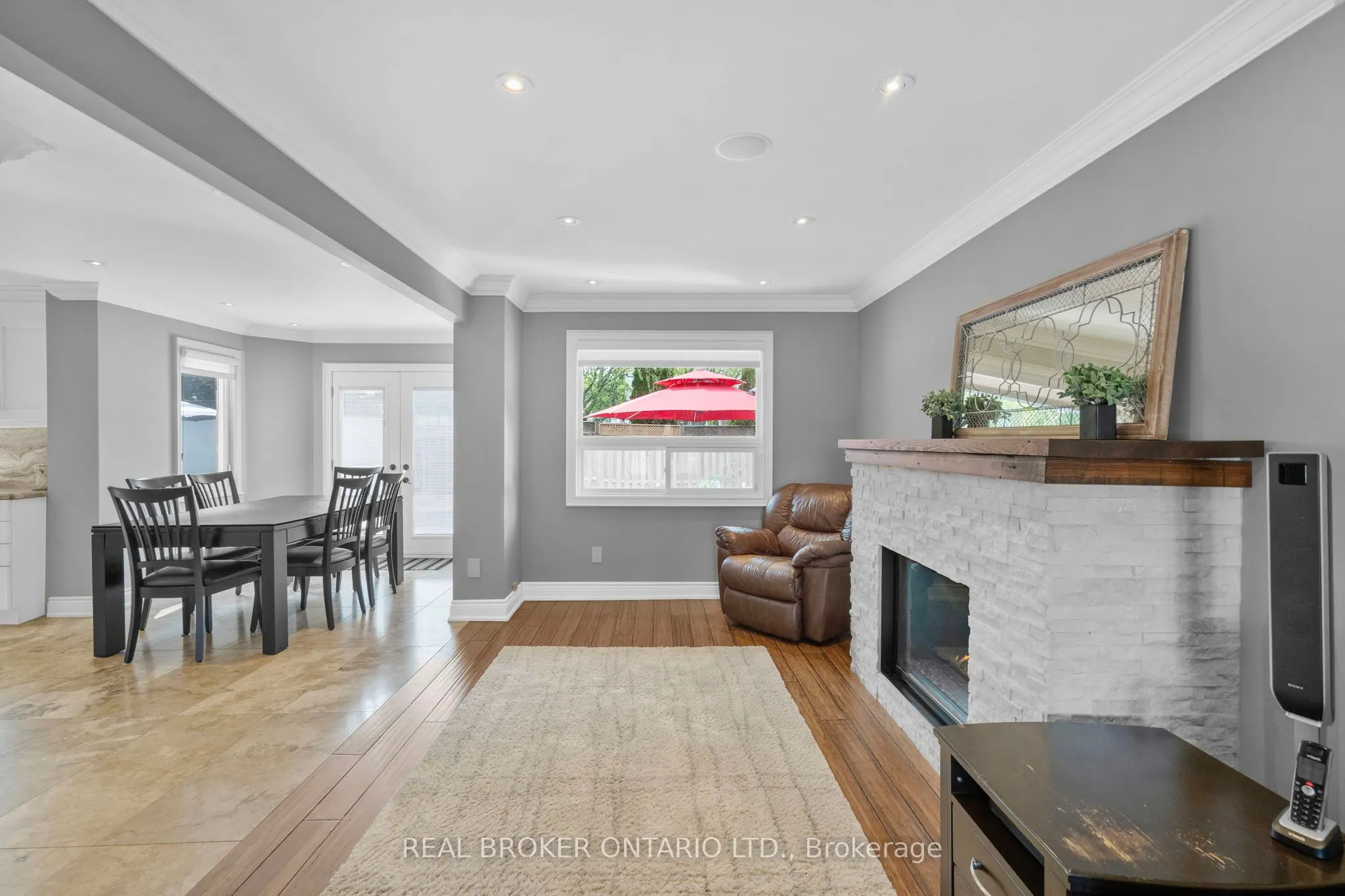 11 Fountainbridge Drive