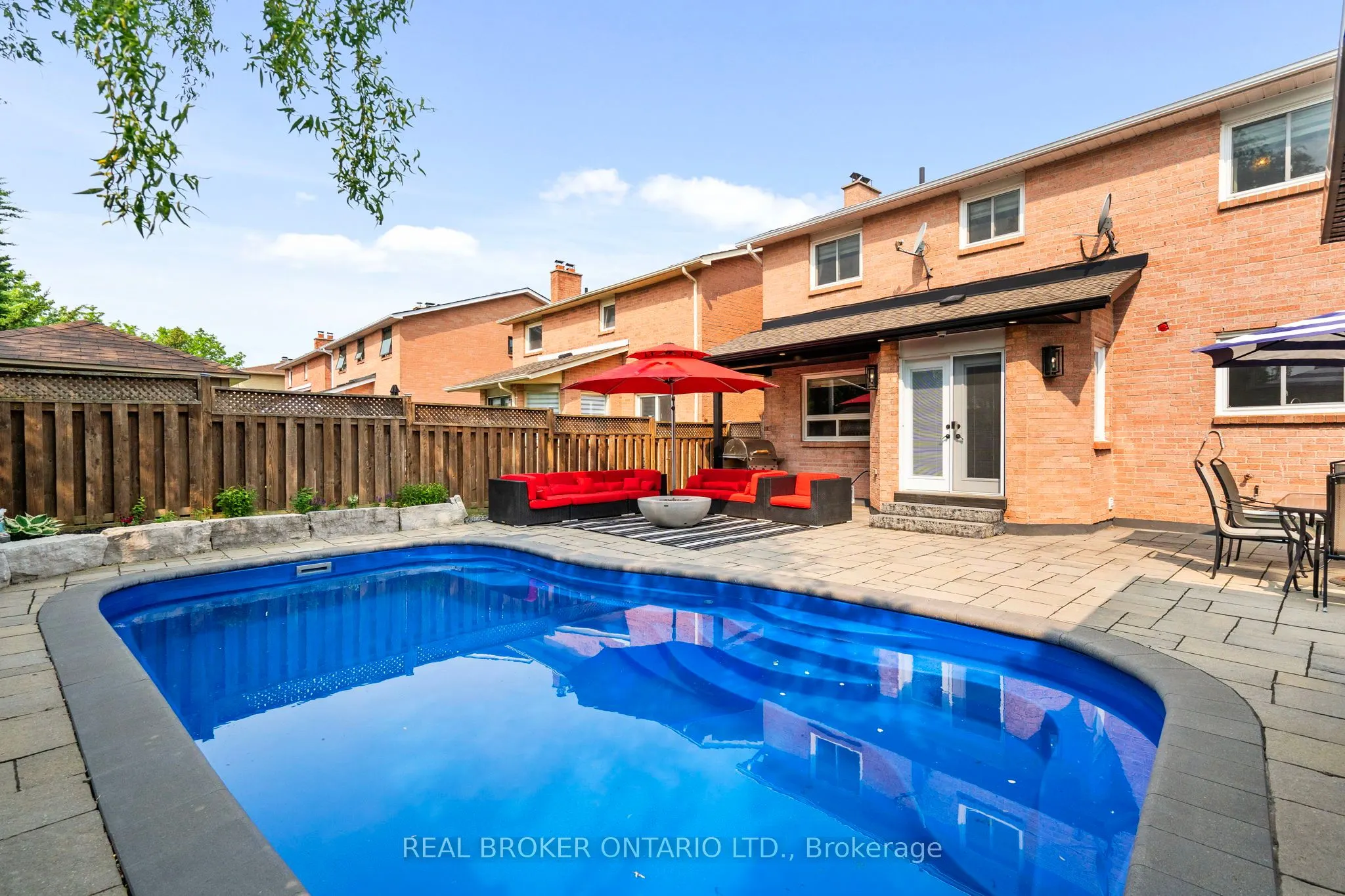 11 Fountainbridge Drive