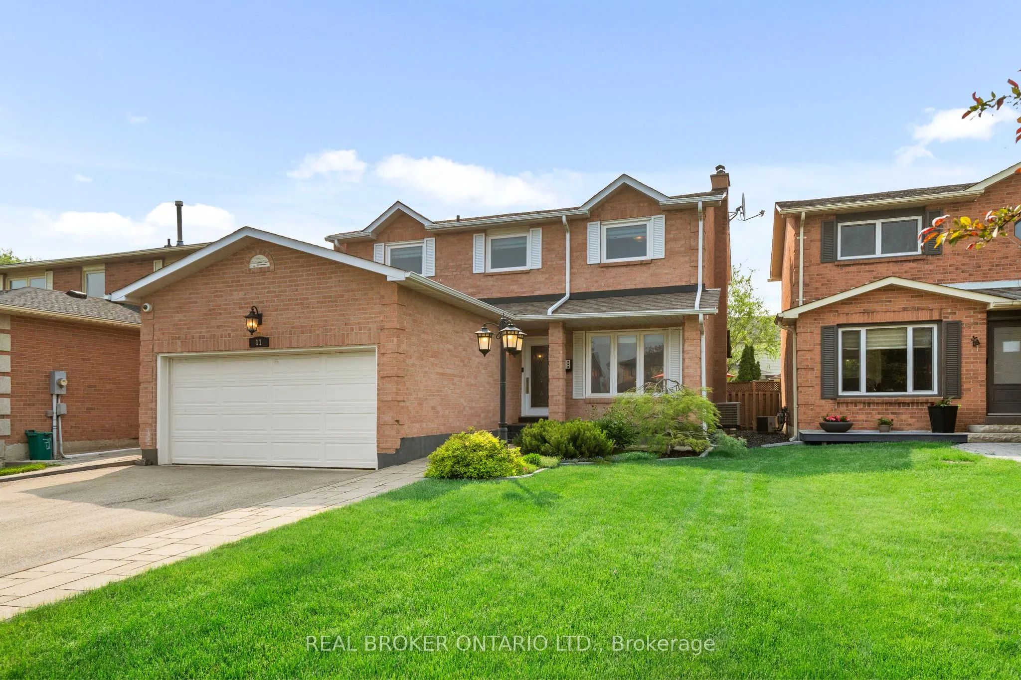 11 Fountainbridge Drive