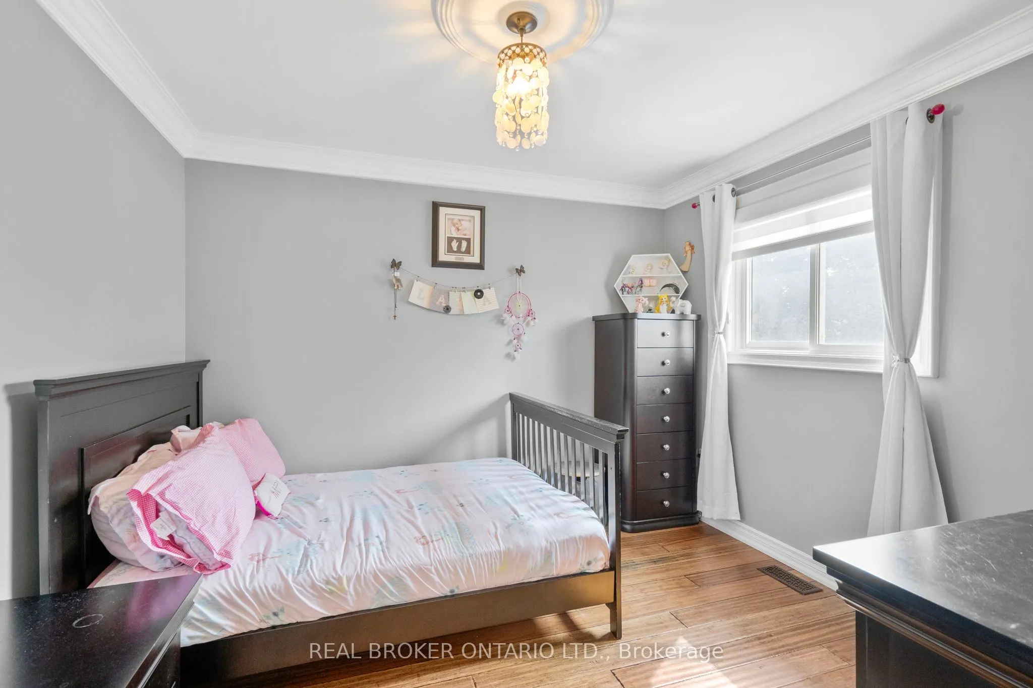 11 Fountainbridge Drive