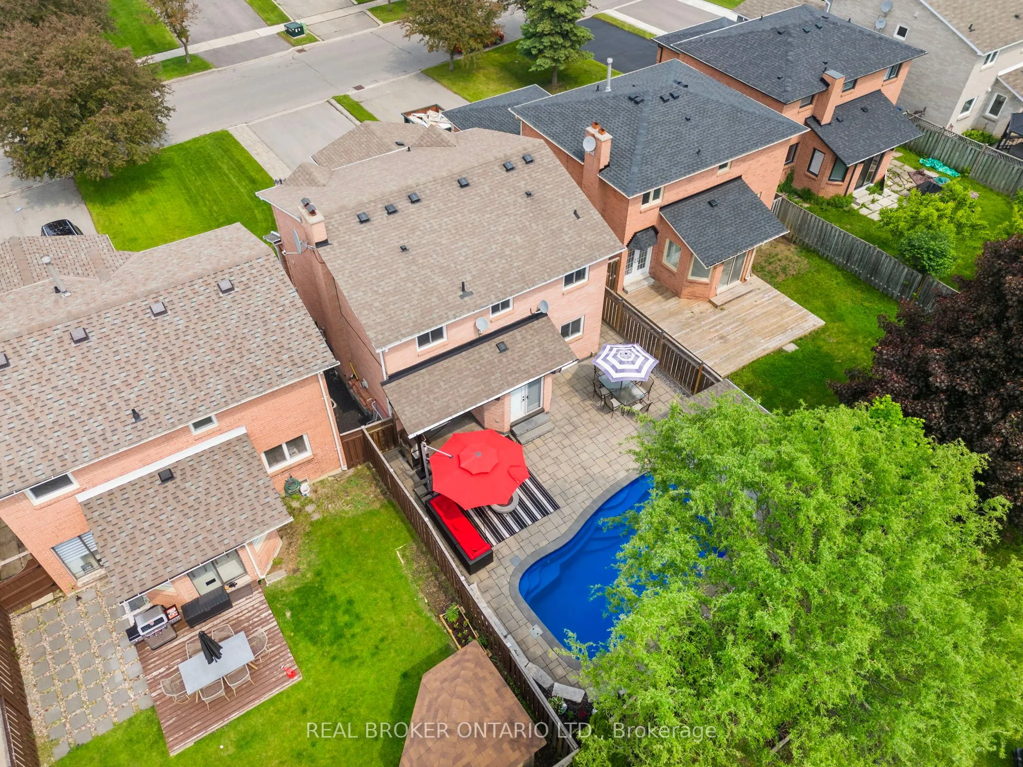 11 Fountainbridge Drive