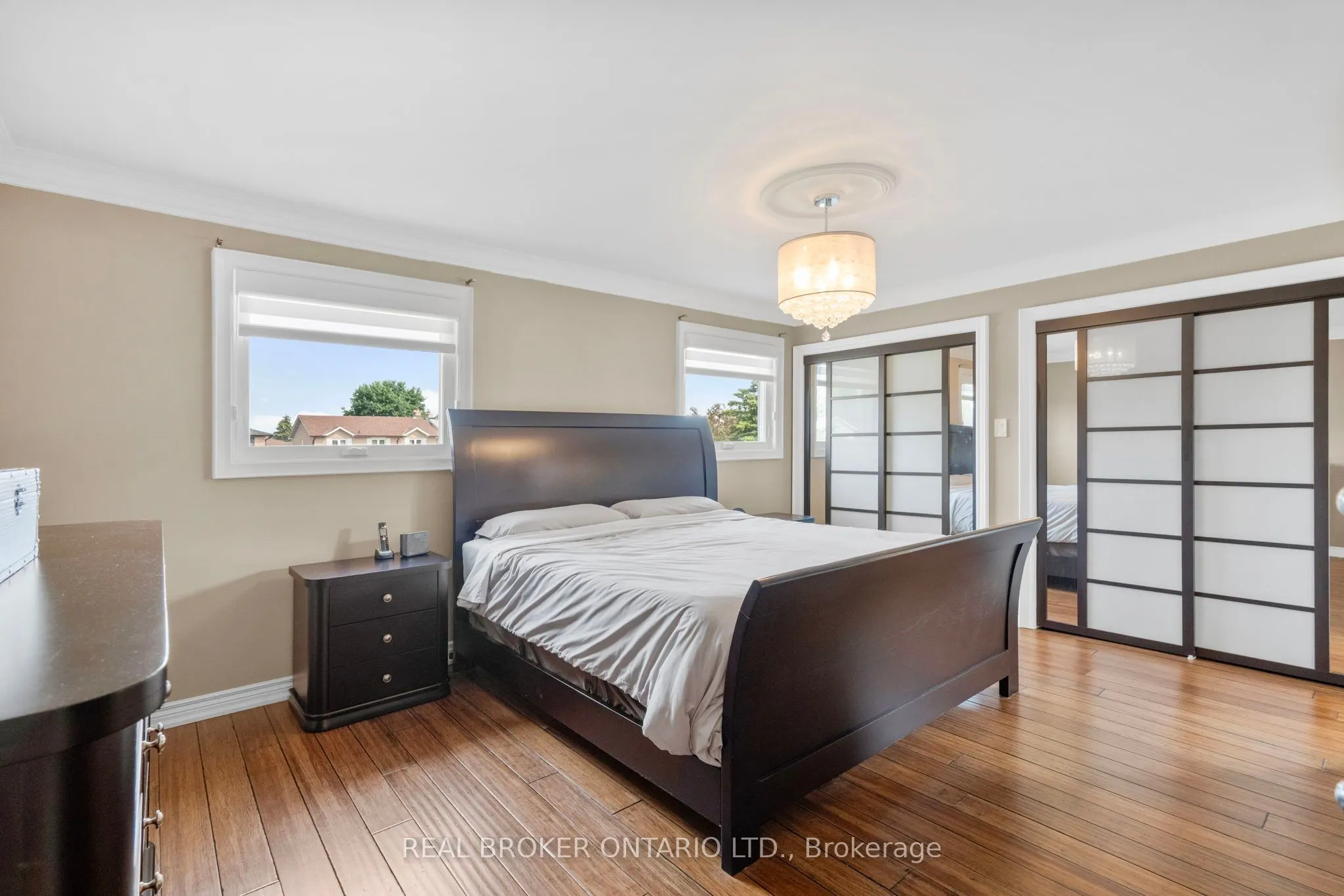 11 Fountainbridge Drive