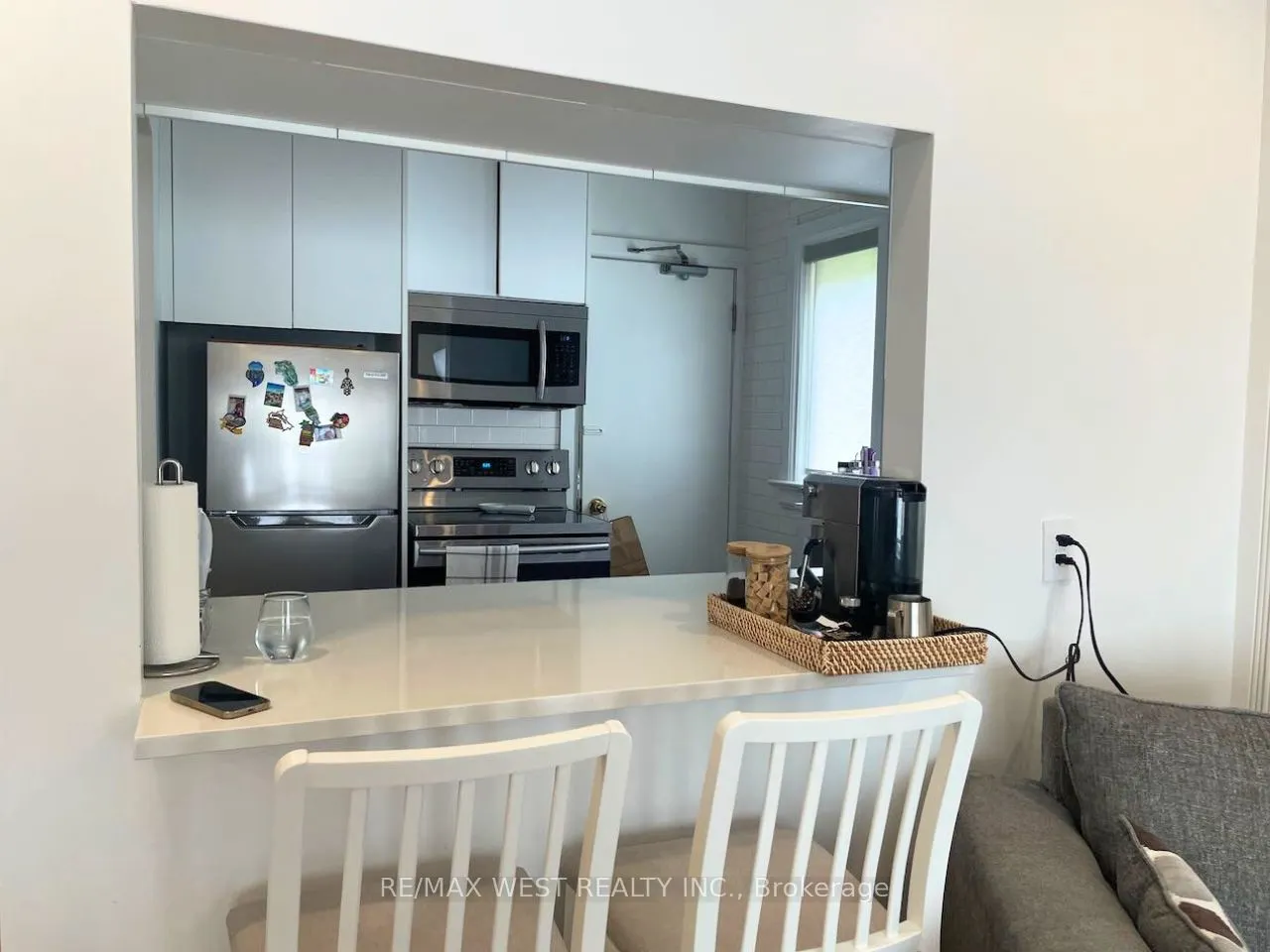 258 South Kingsway, #upper