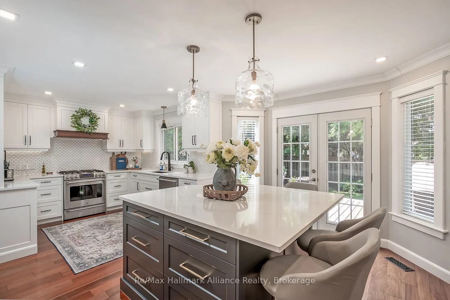 7172 Baywood Court