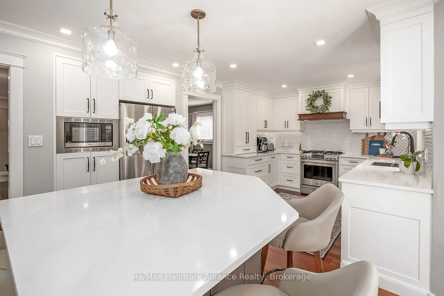 7172 Baywood Court