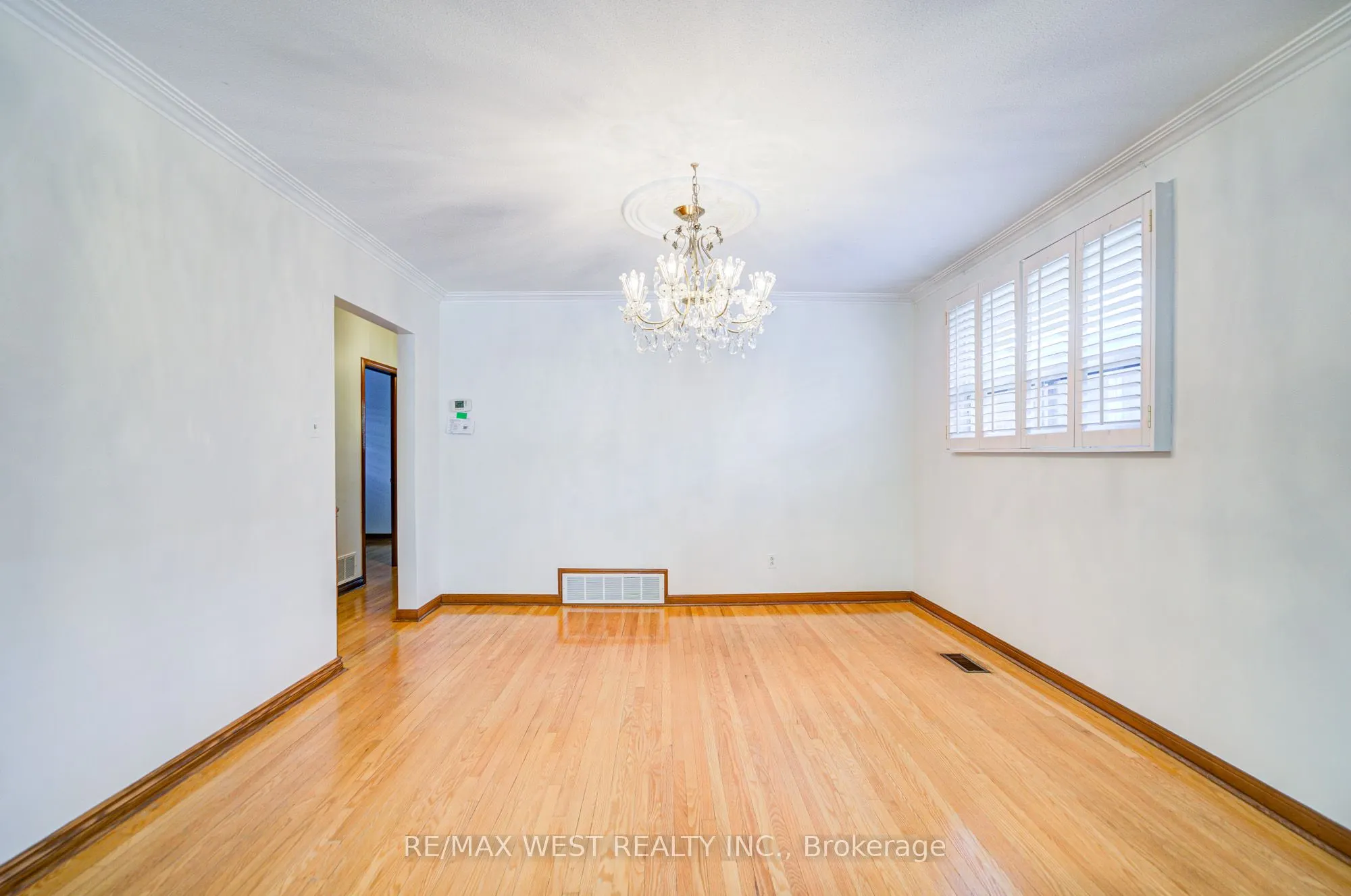 85 Downsview Avenue