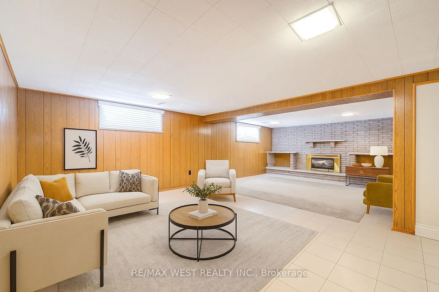 85 Downsview Avenue