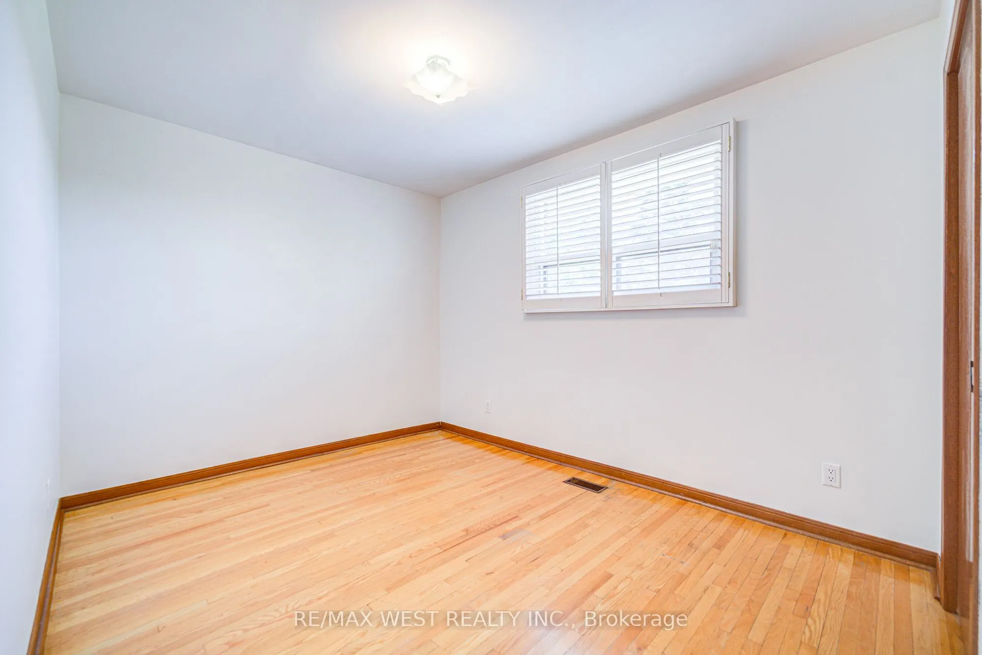 85 Downsview Avenue