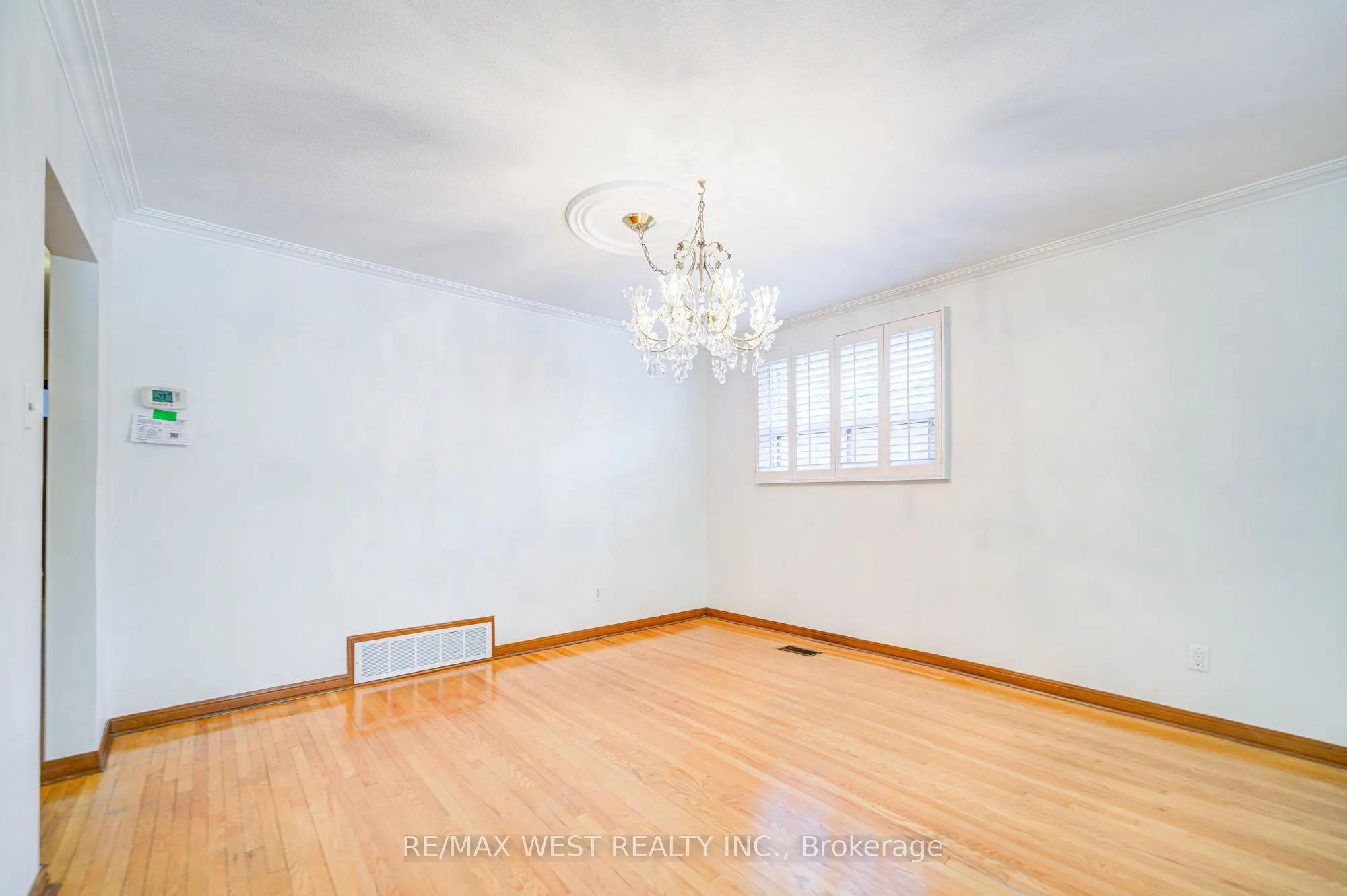 85 Downsview Avenue