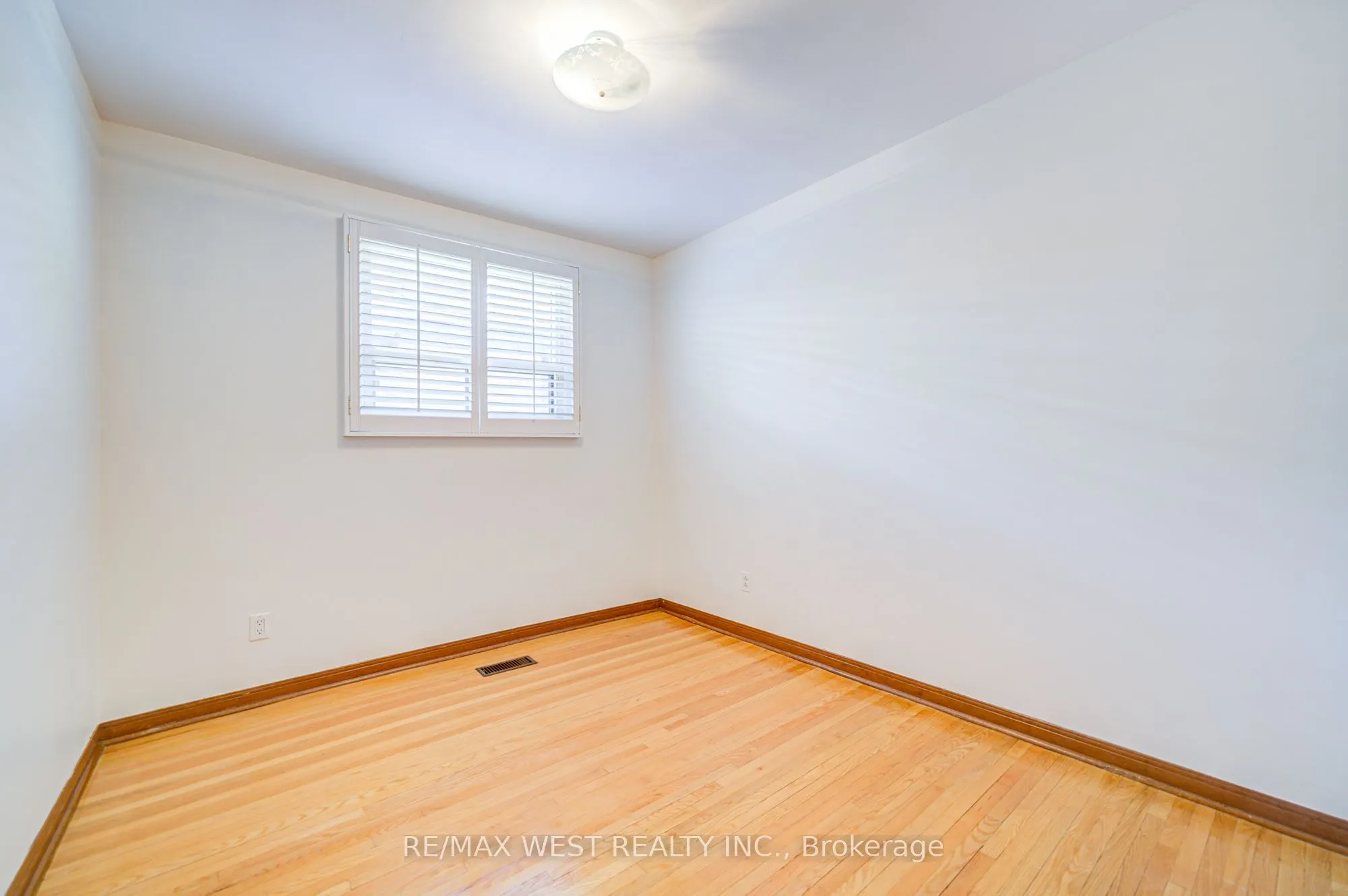 85 Downsview Avenue