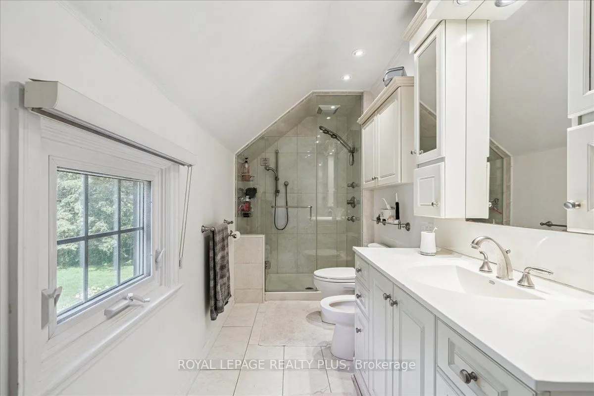 1258 Ravine Drive