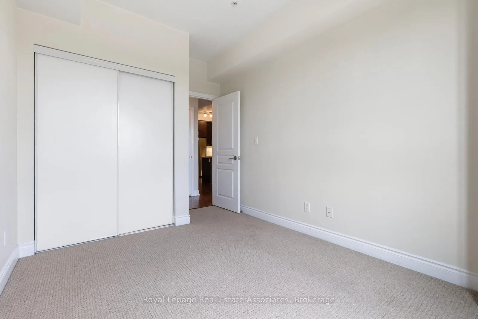 3170 Erin Mills Parkway, #333