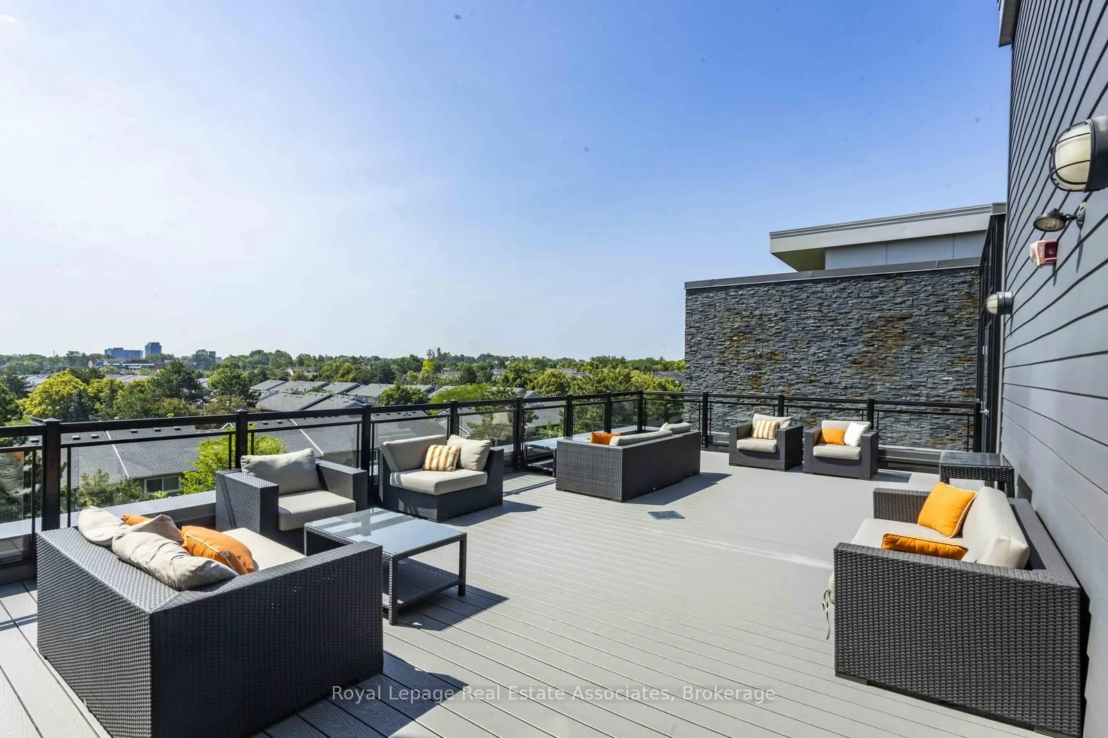 3170 Erin Mills Parkway, #333