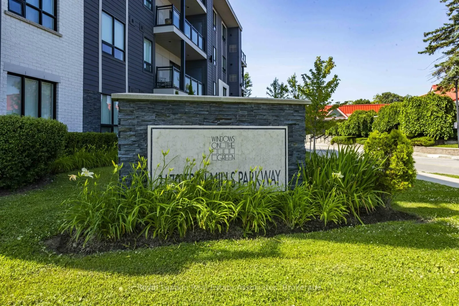 3170 Erin Mills Parkway, #333