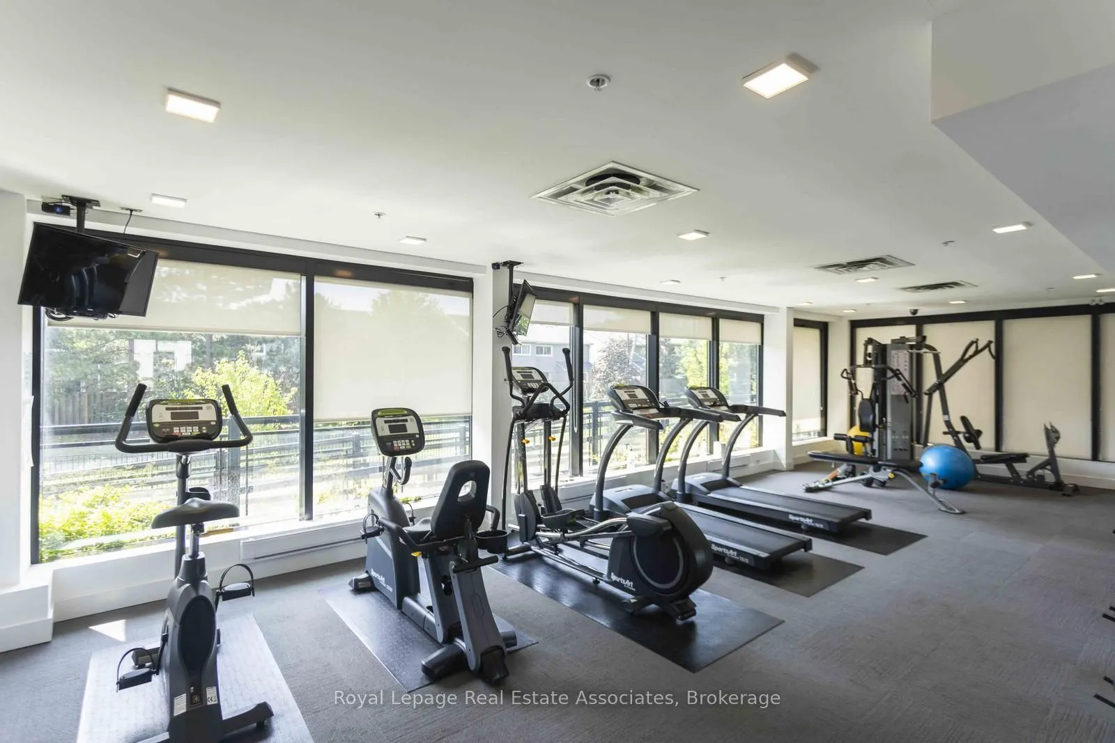 3170 Erin Mills Parkway, #333