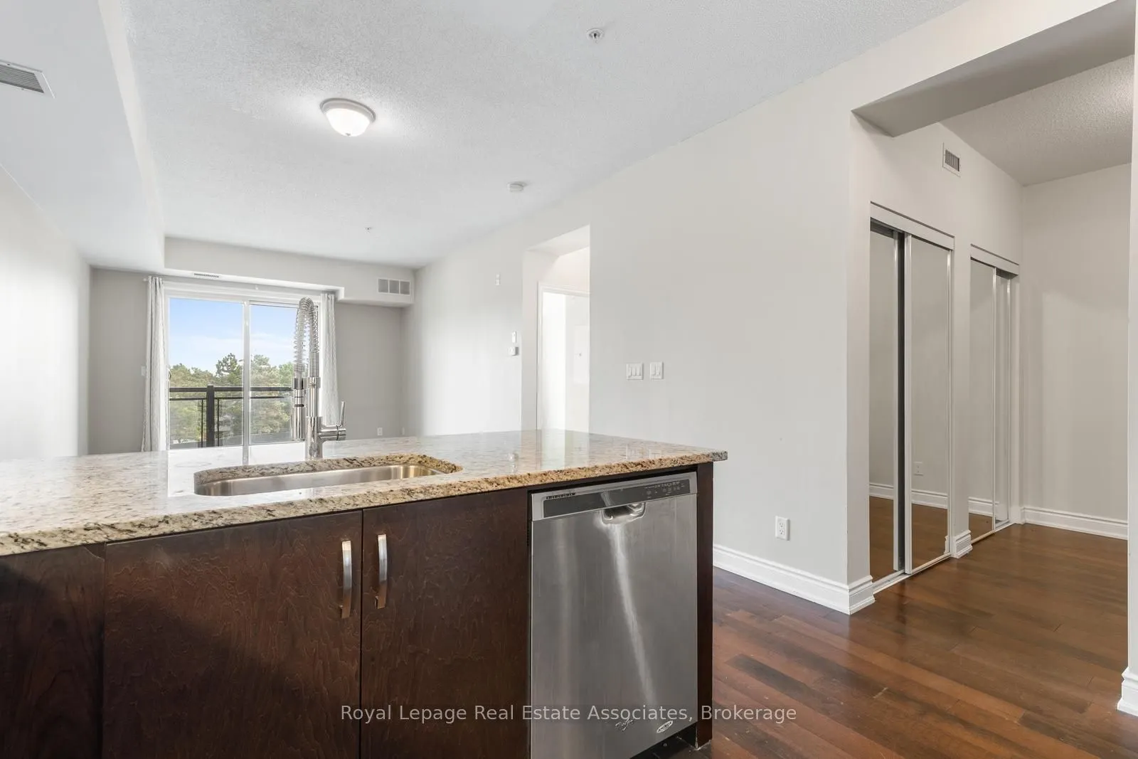 3170 Erin Mills Parkway, #333