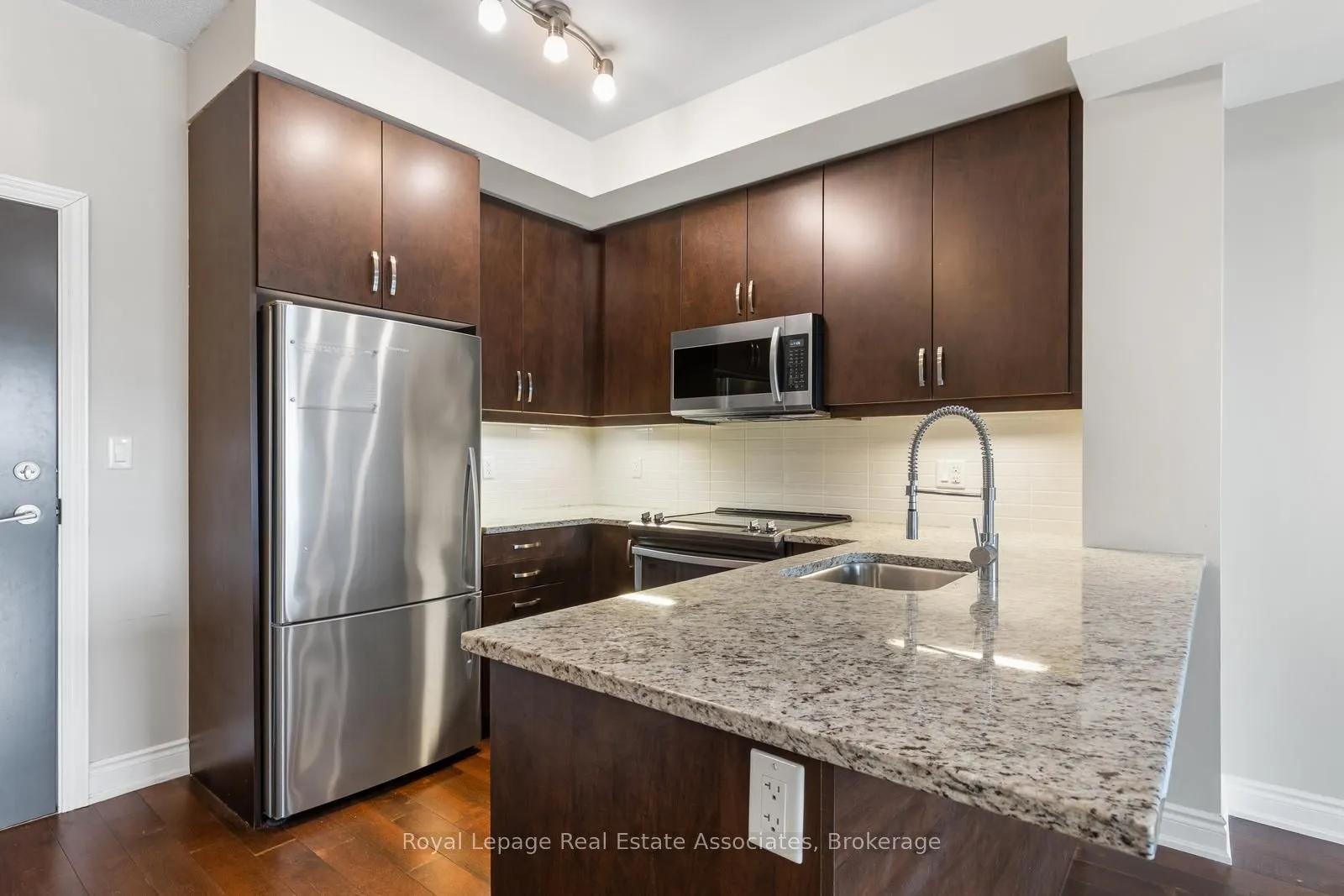 3170 Erin Mills Parkway, #333