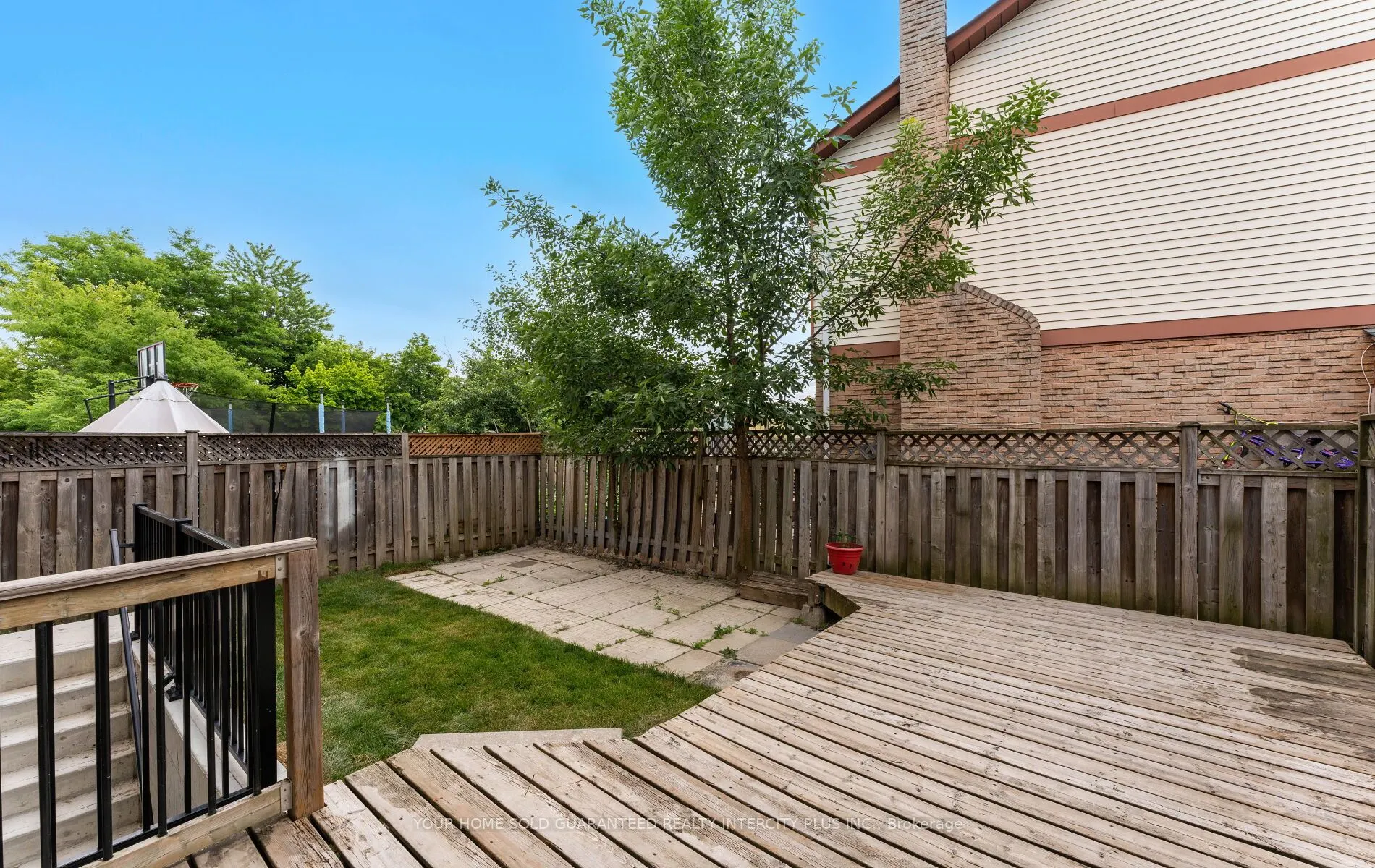 4 Borden Hill Court