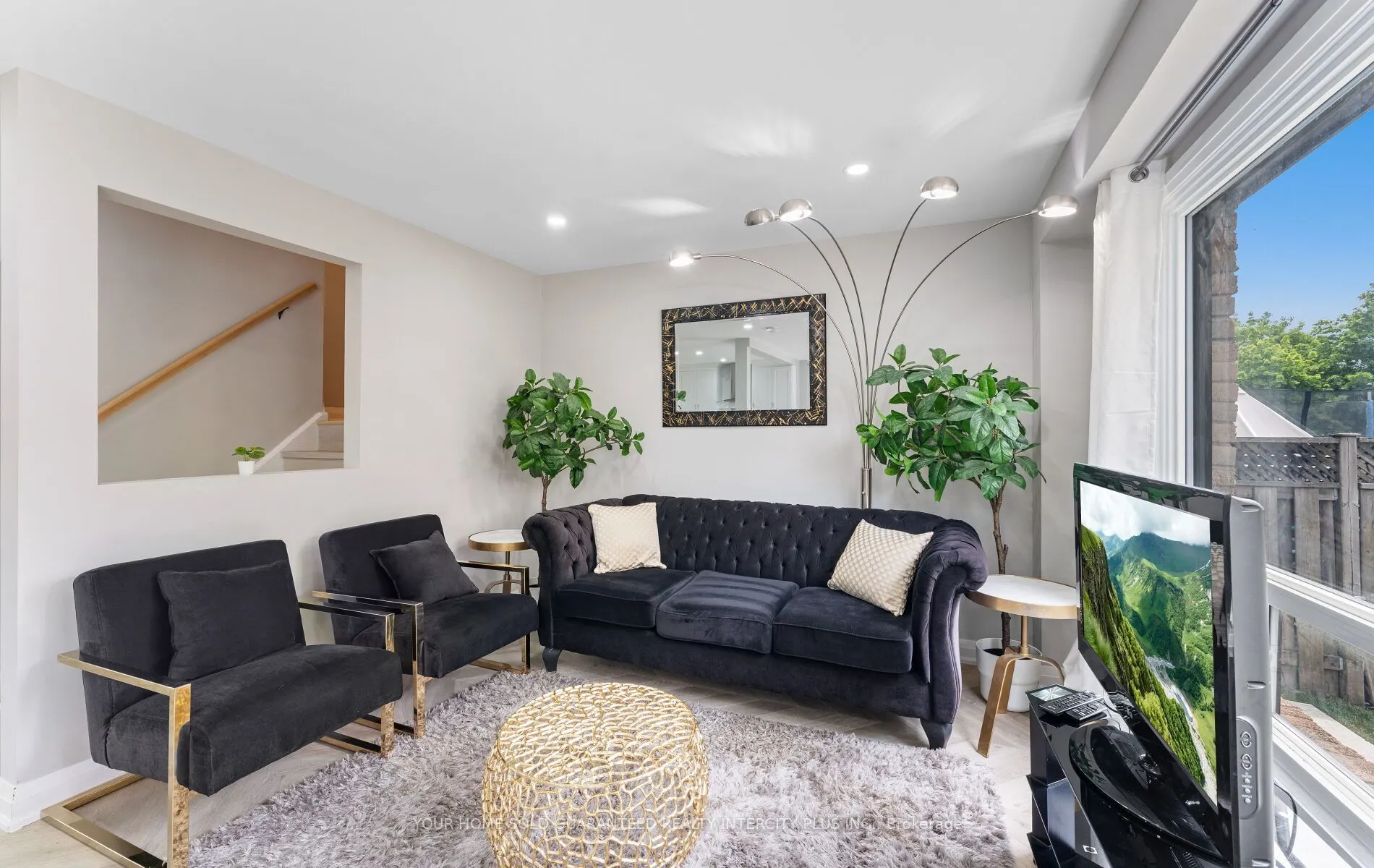 4 Borden Hill Court