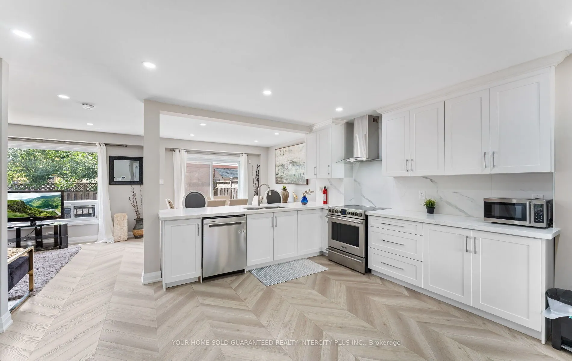 4 Borden Hill Court