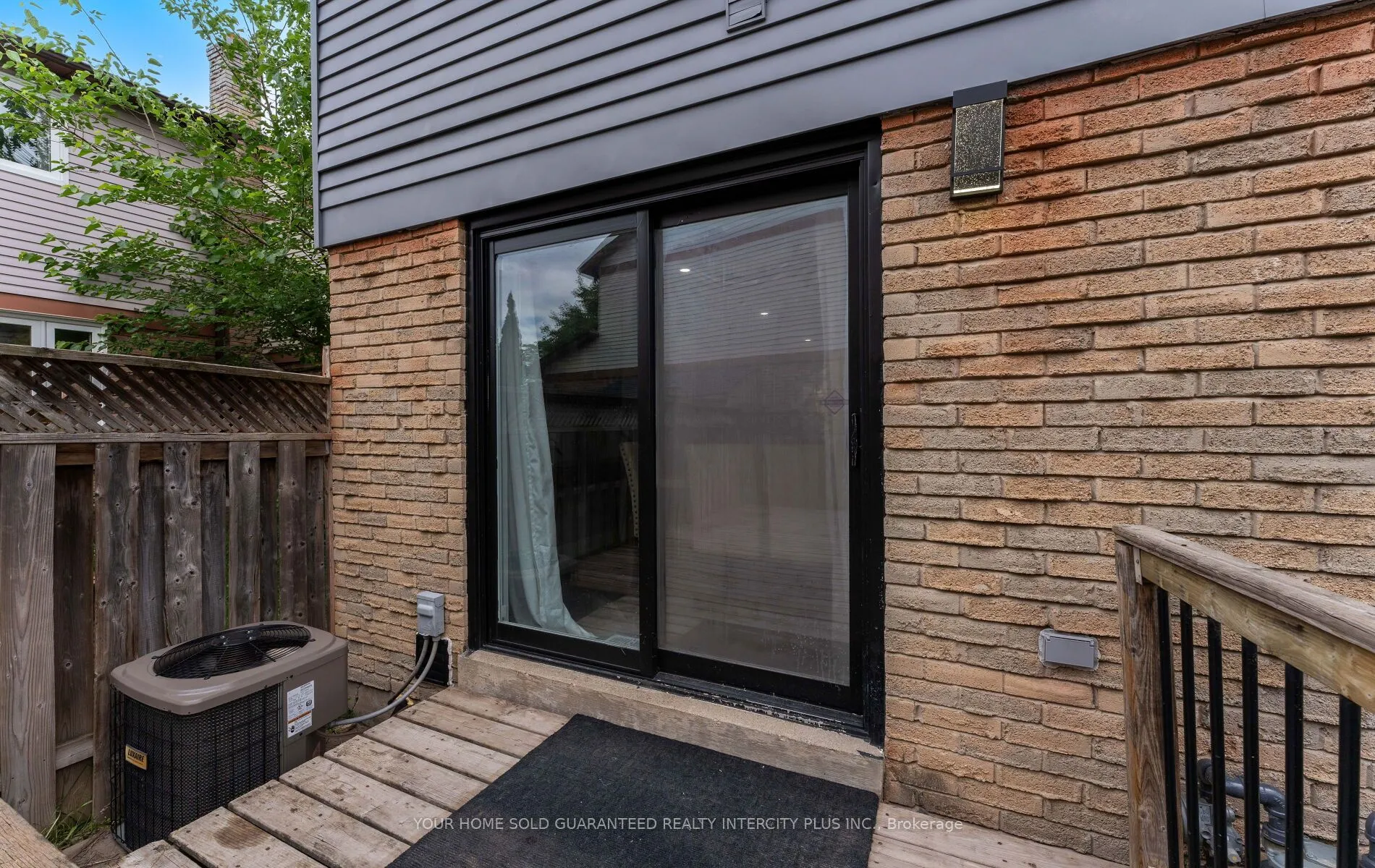 4 Borden Hill Court