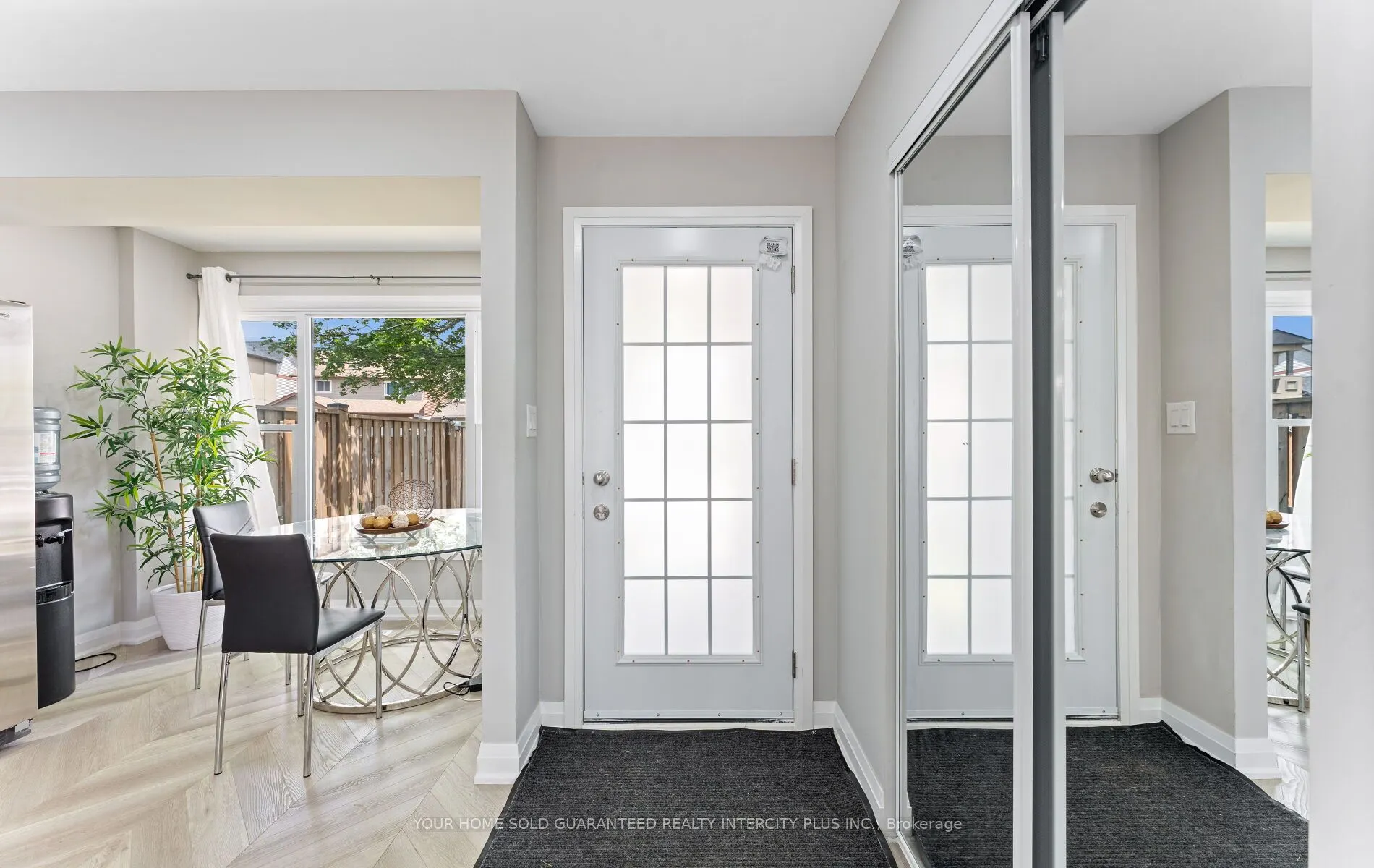 4 Borden Hill Court