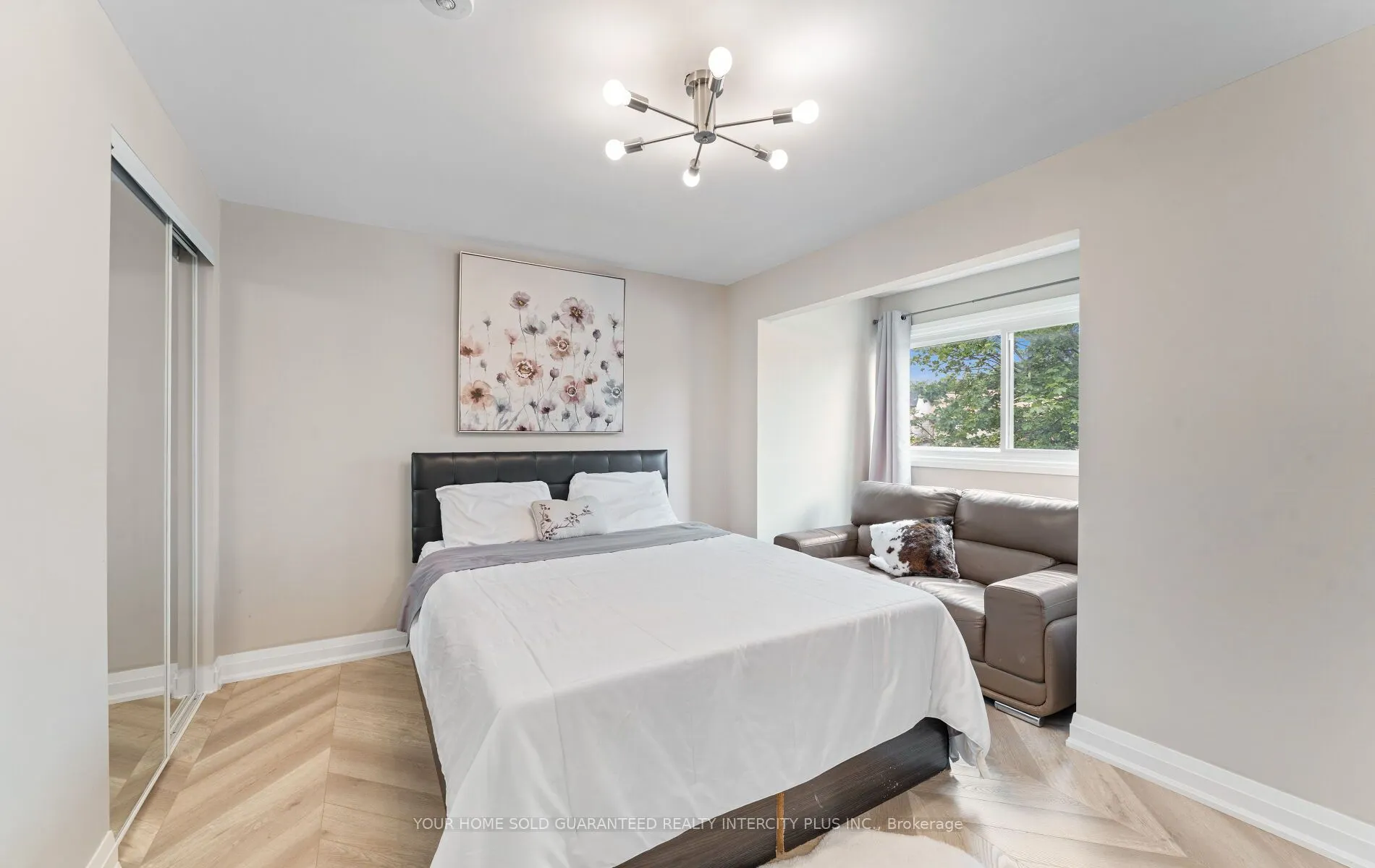 4 Borden Hill Court