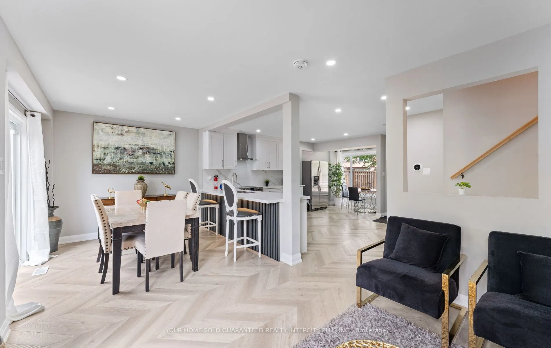 4 Borden Hill Court