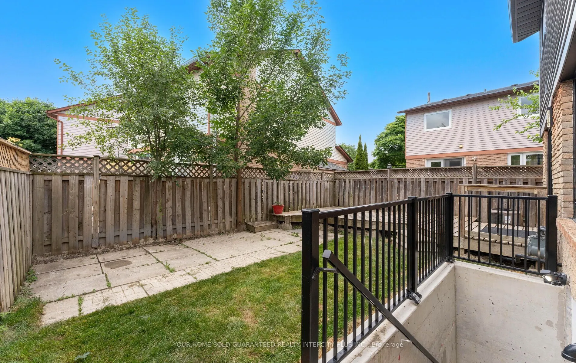 4 Borden Hill Court