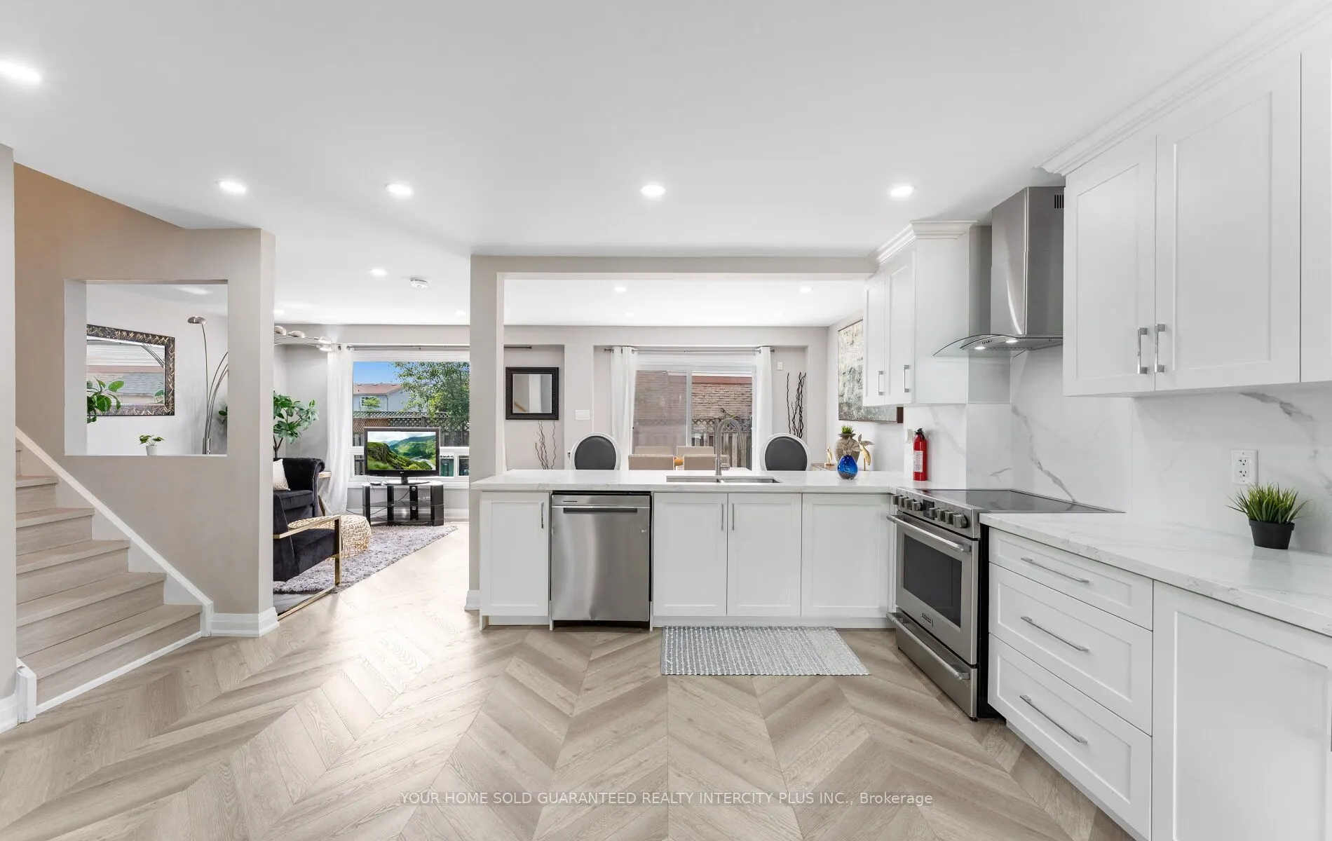 4 Borden Hill Court