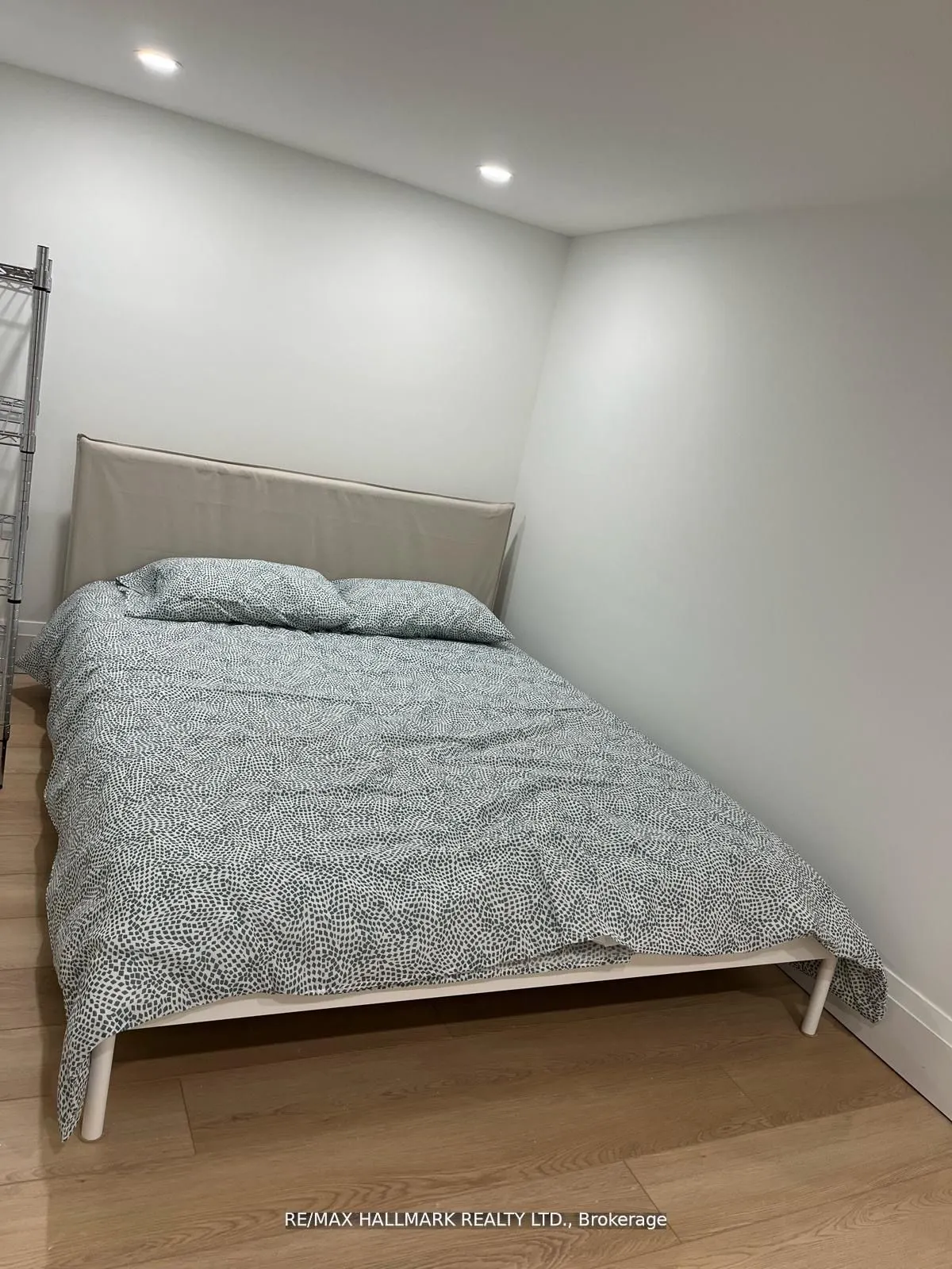 18 Bridgeview Road, #BSMT
