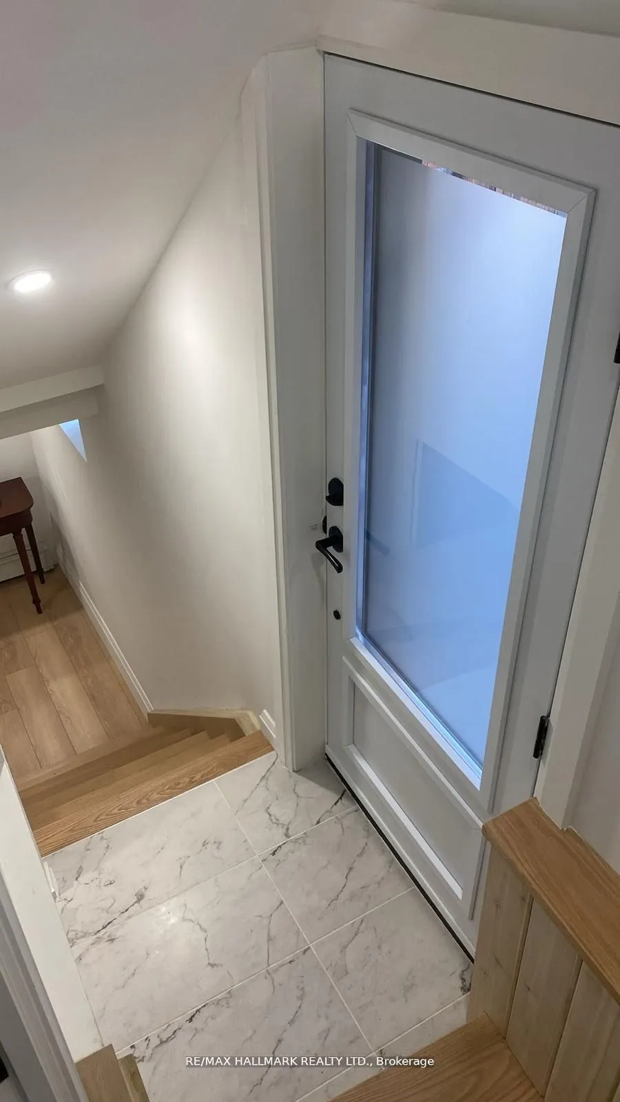 18 Bridgeview Road, #BSMT