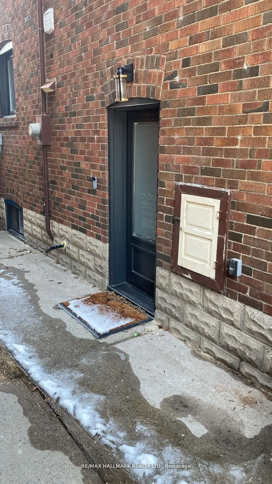 18 Bridgeview Road, #BSMT